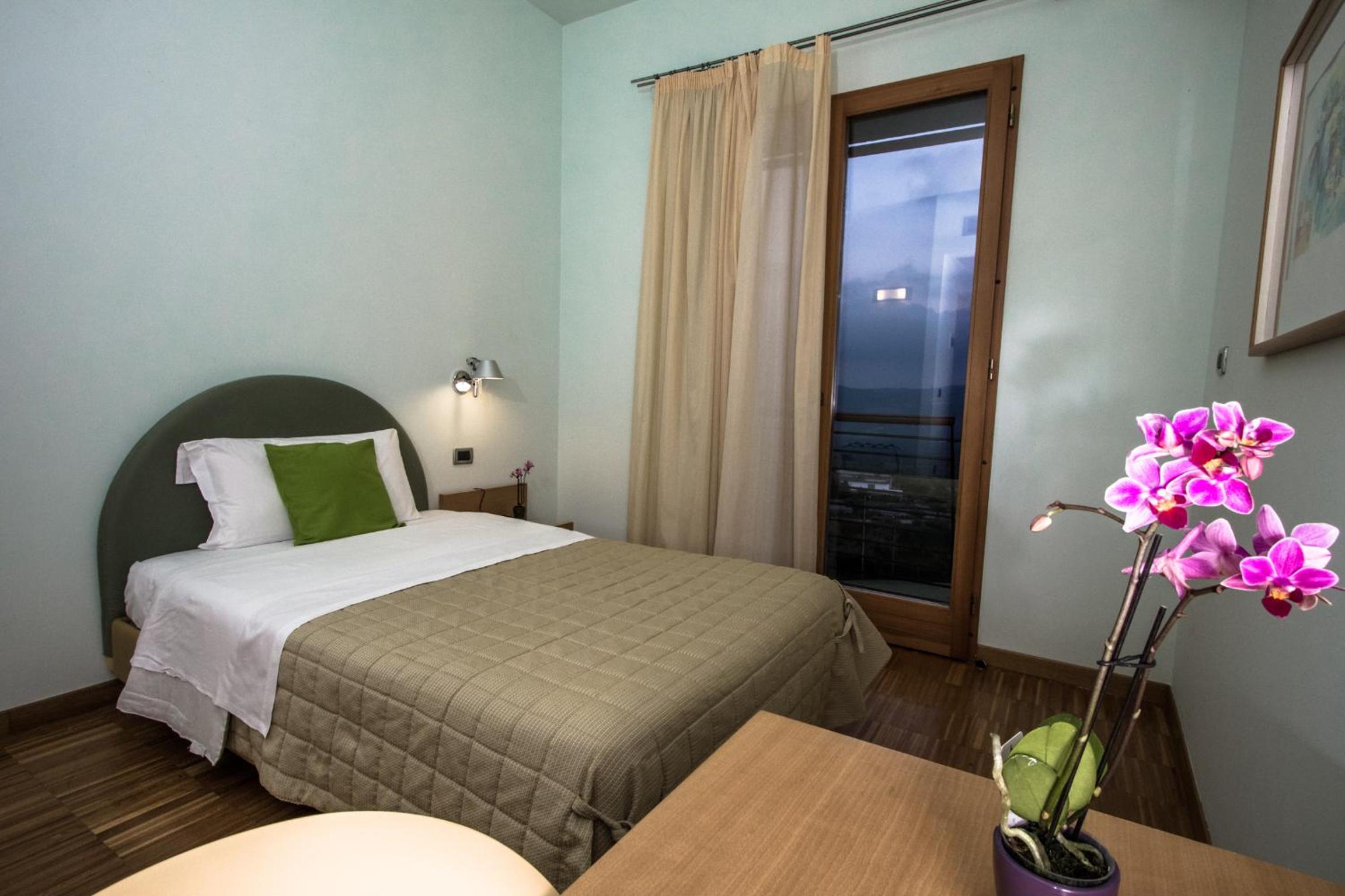 Single Room photo 1