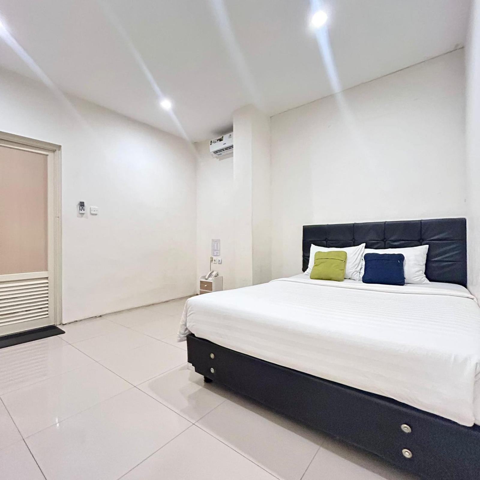 Large Double Room photo 3