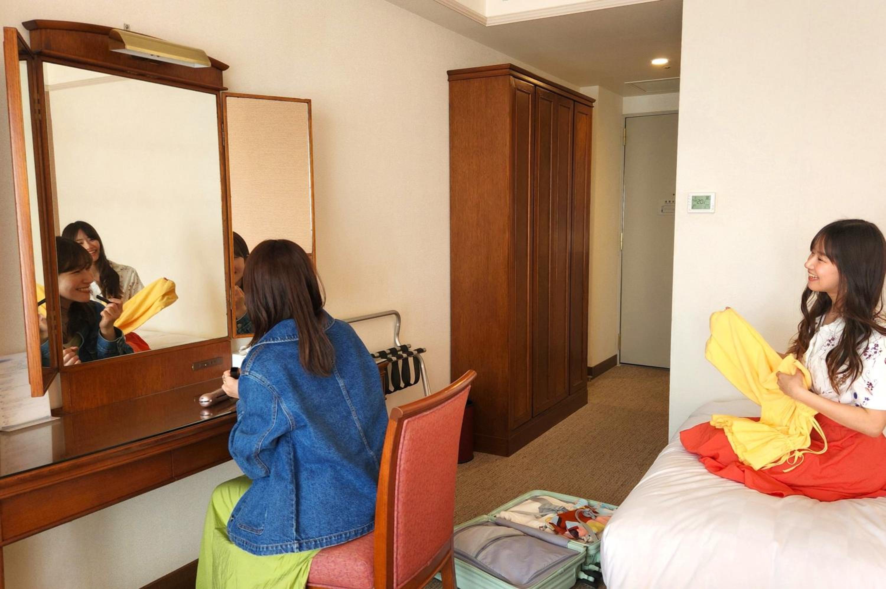 Deluxe Twin Room - Non-Smoking - Photo 12
