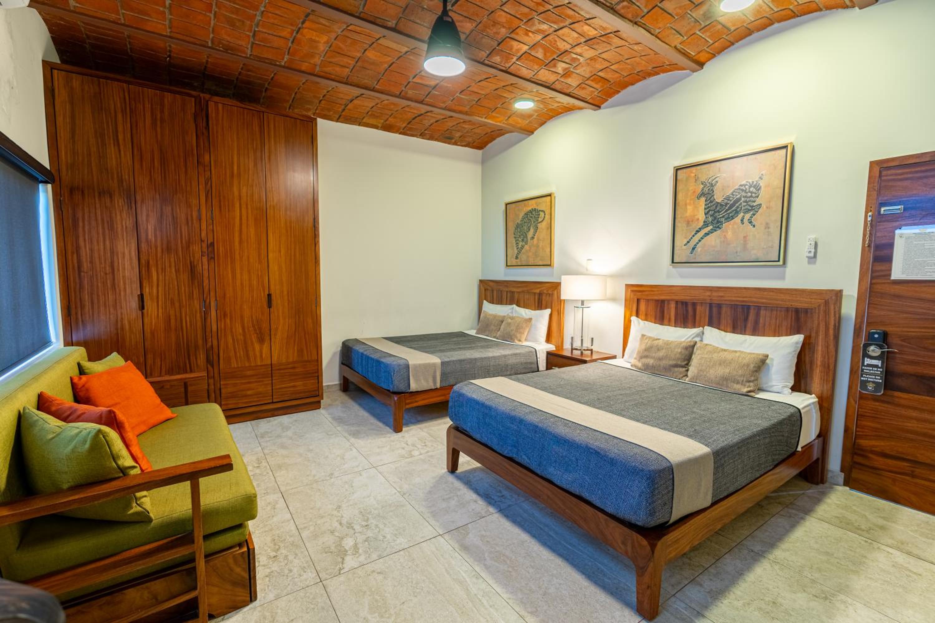 Twin Room - Photo 1