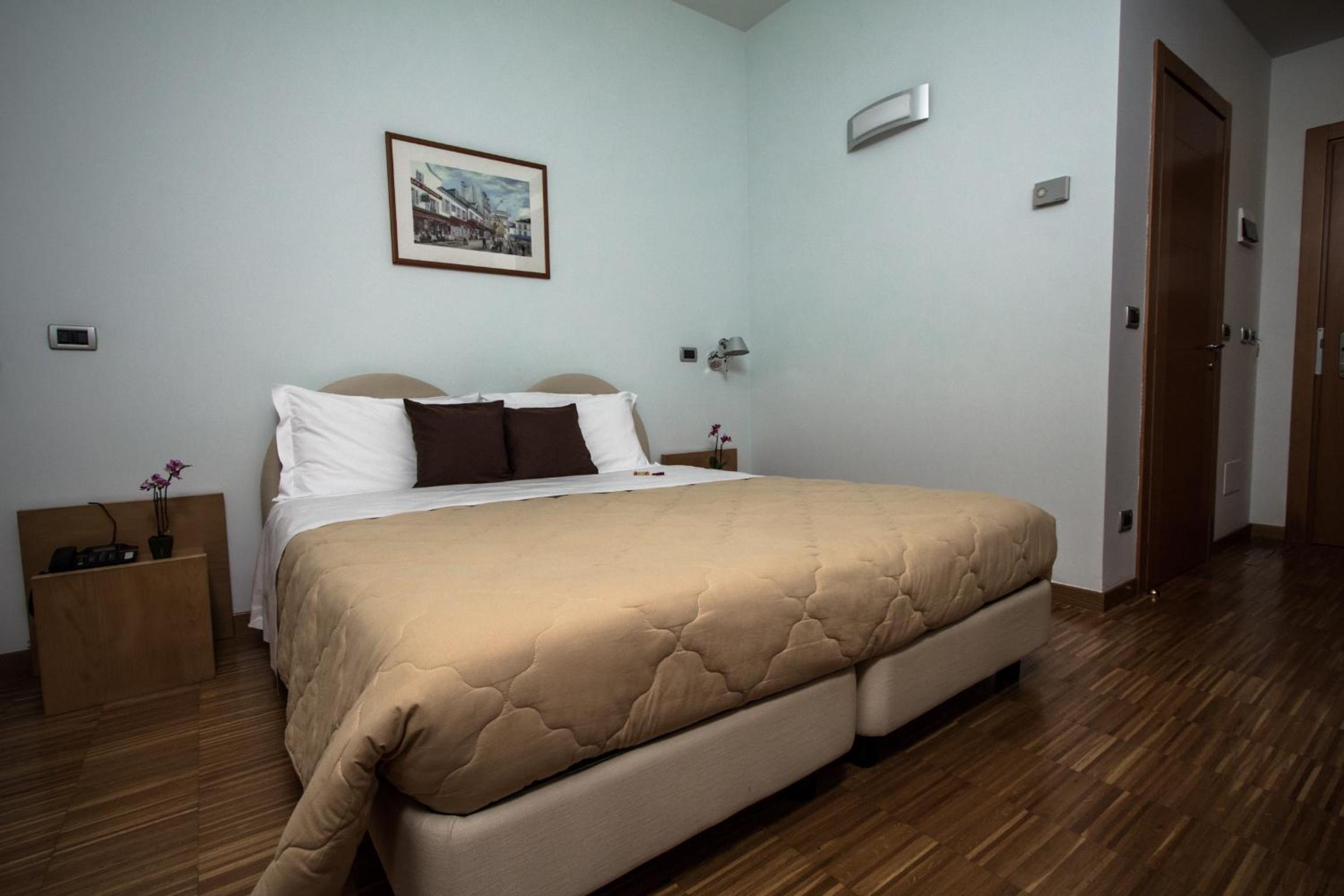 Double Room photo 3