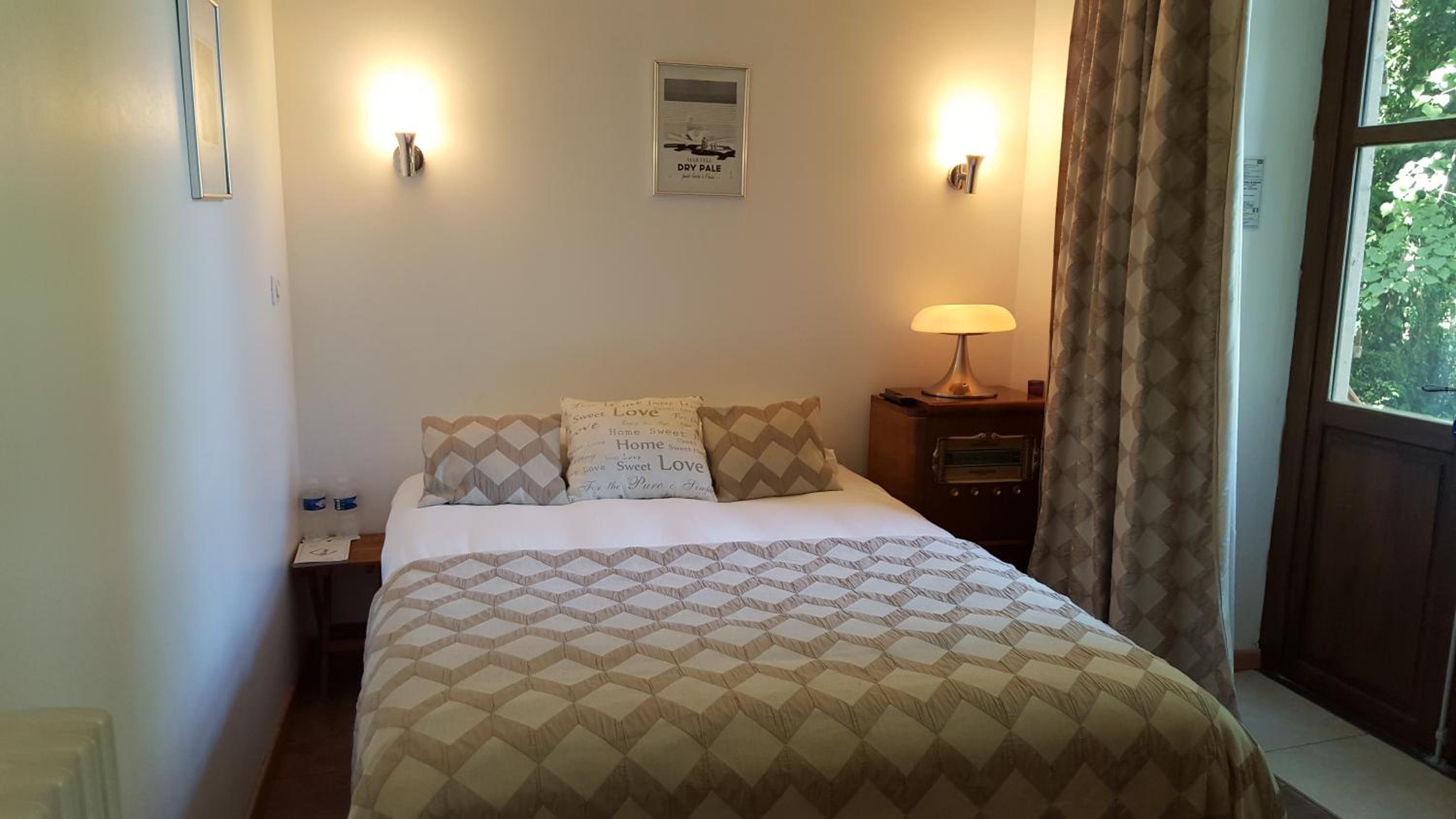 Classic Double Room - Photo 6