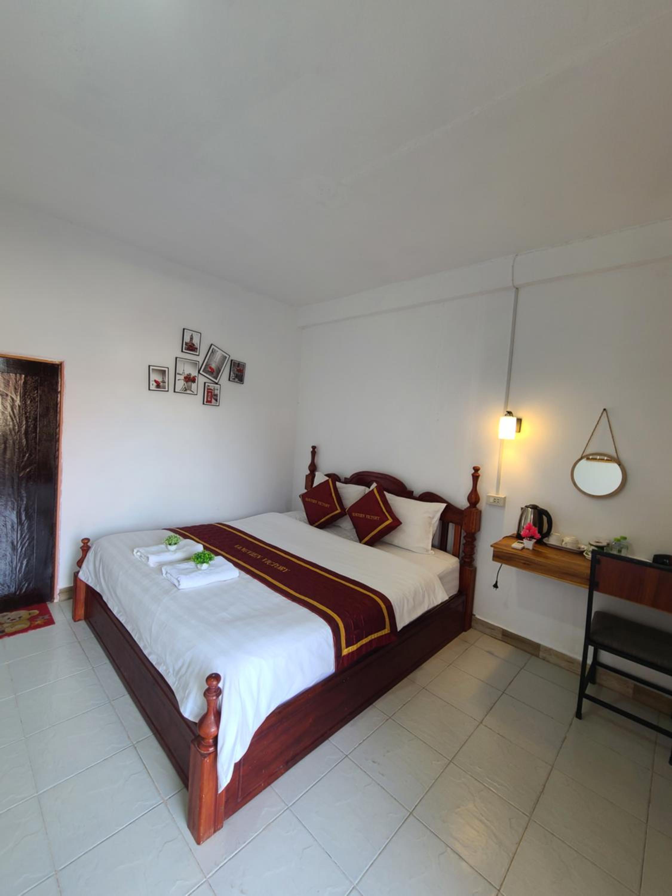 Double Room with Private Bathroom photo 1