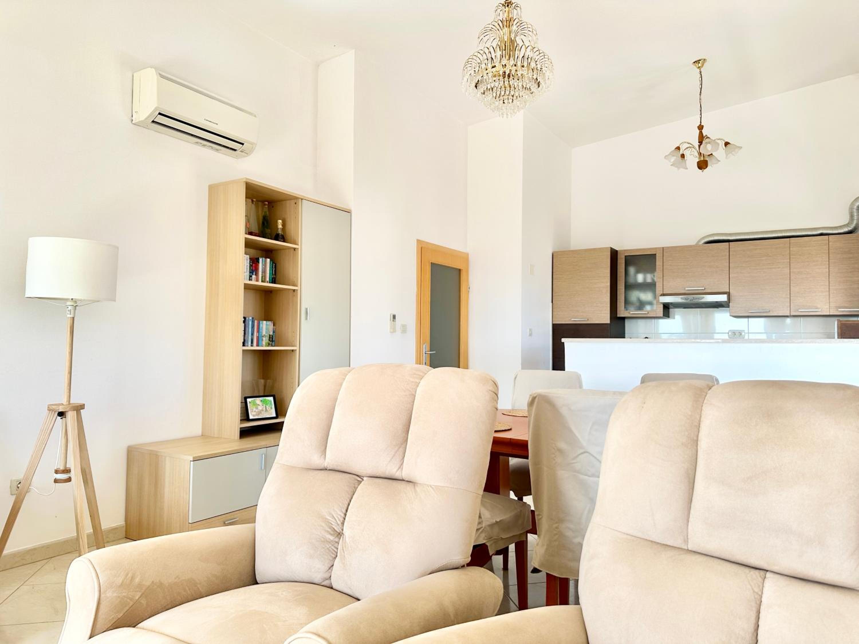 Three-Bedroom Apartment with Sea View photo 2
