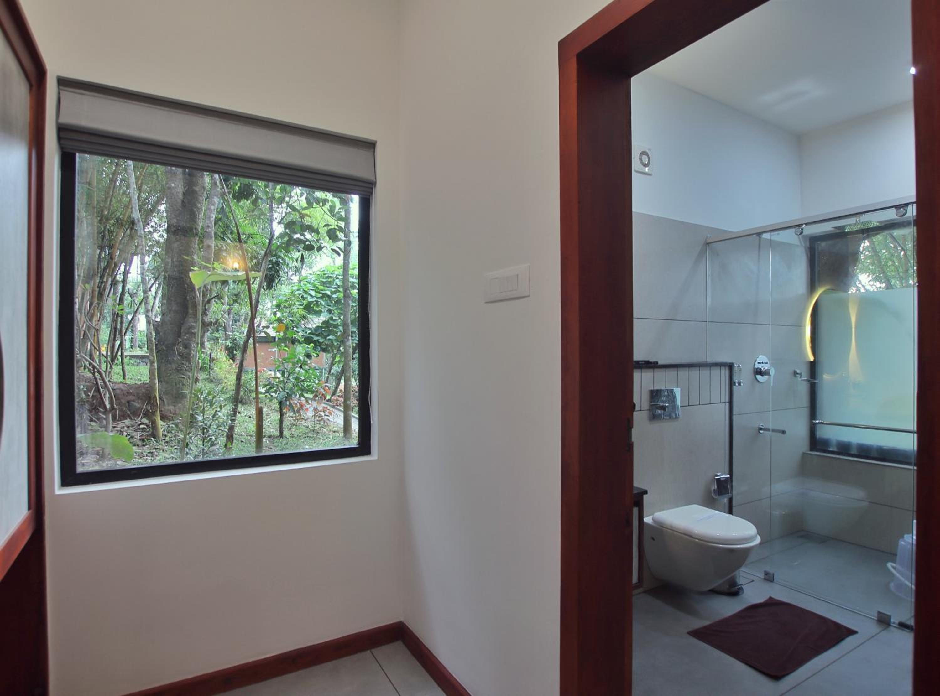 Family Room with Balcony photo 2