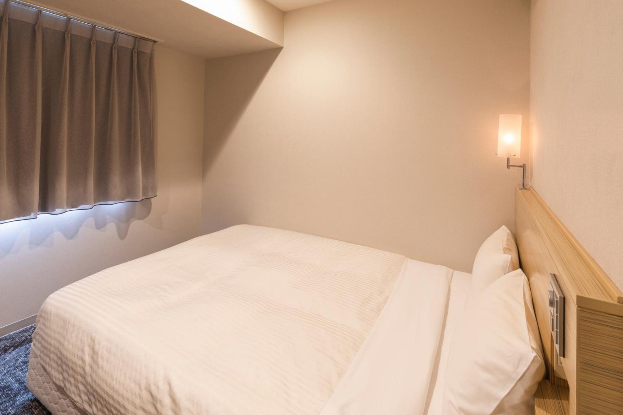 Double Room - Smoking photo 2