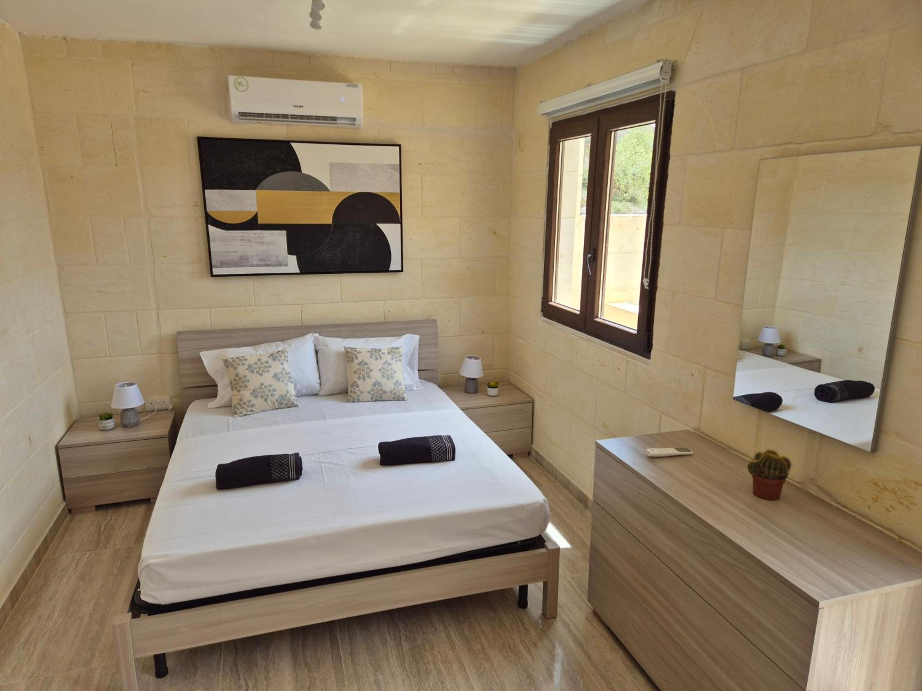 Double Room With Pool View photo 3