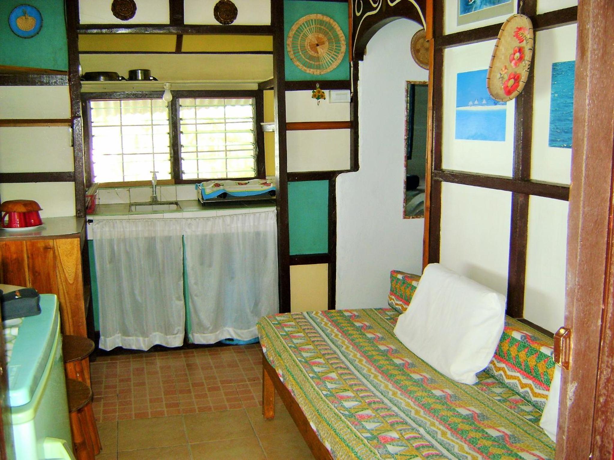 Beach Front Cottage - Photo 7