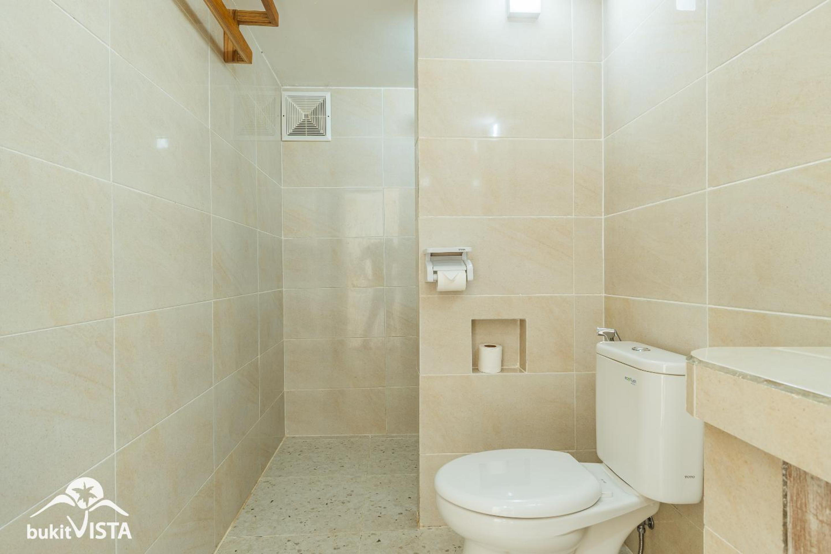 Double Room - Photo 11