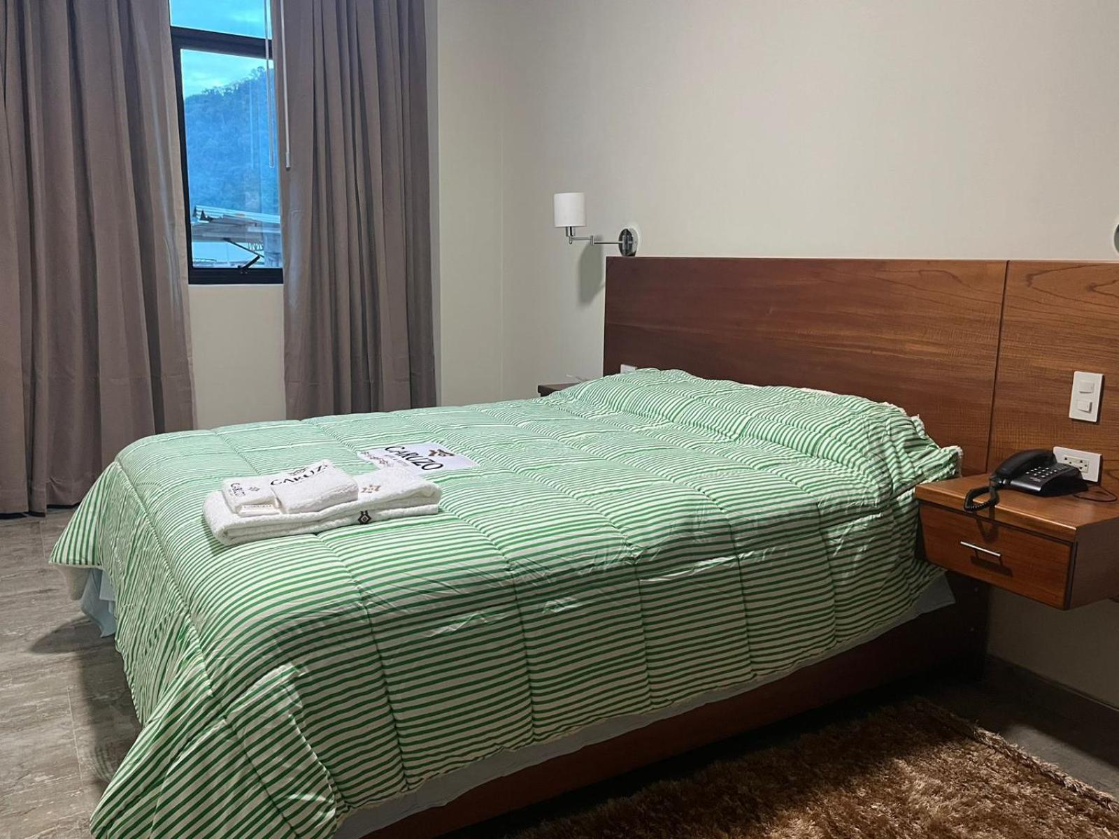 Standard Queen Room photo 3