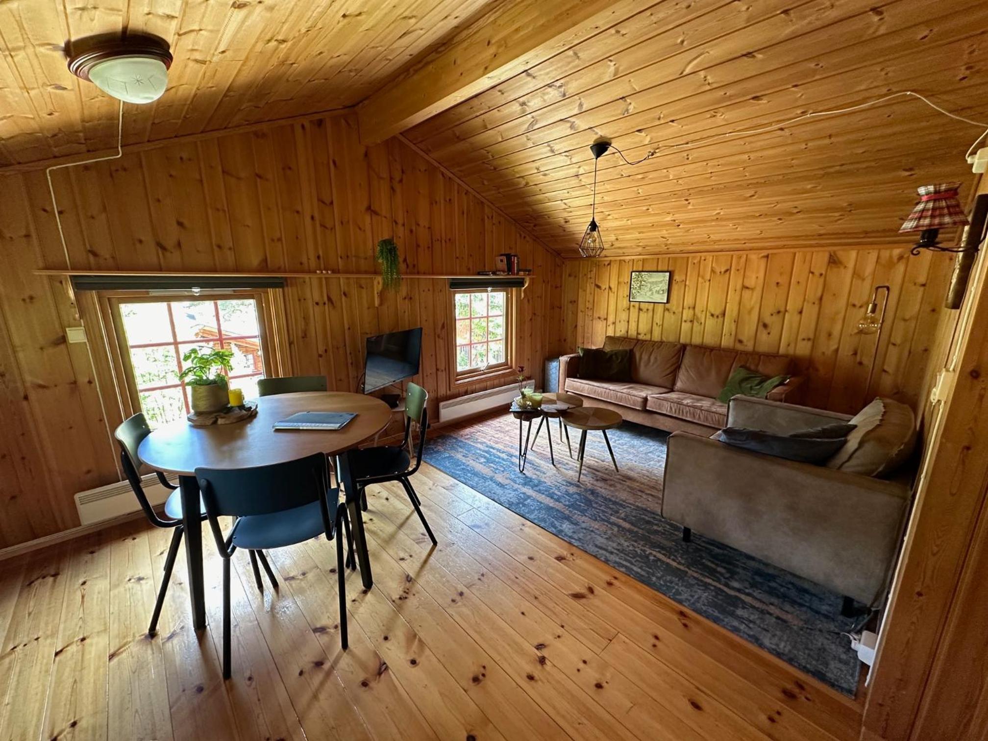 Two-Bedroom Cottage - Photo 15