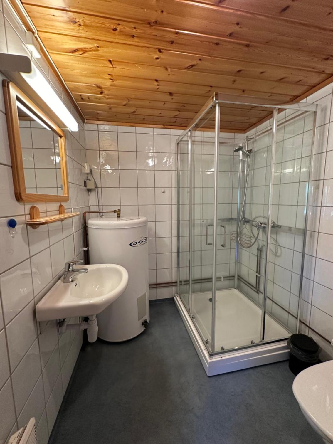 Two-Bedroom Cottage - Photo 10