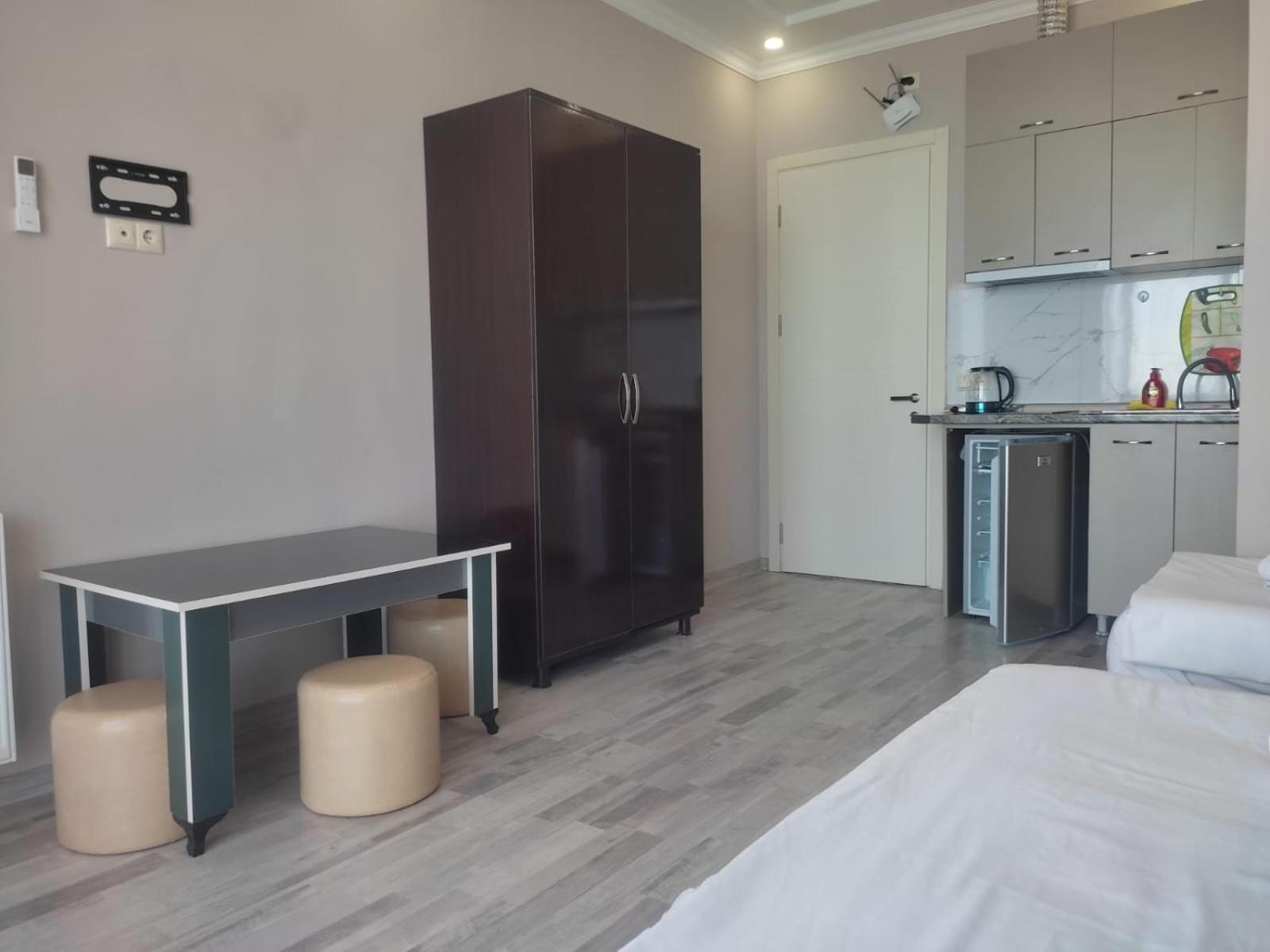 Deluxe Triple Room With Sea View photo 2