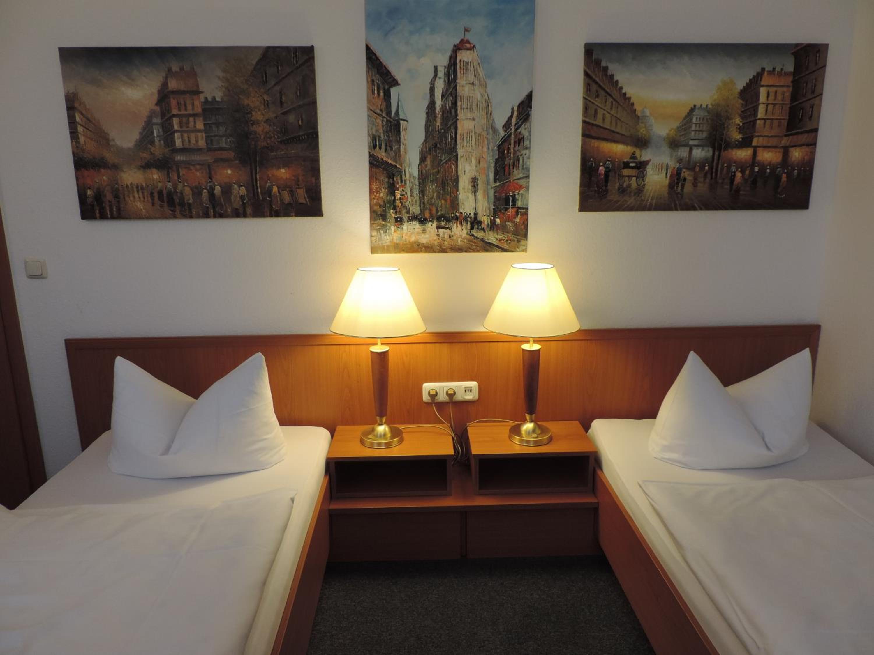 Twin Room photo 1
