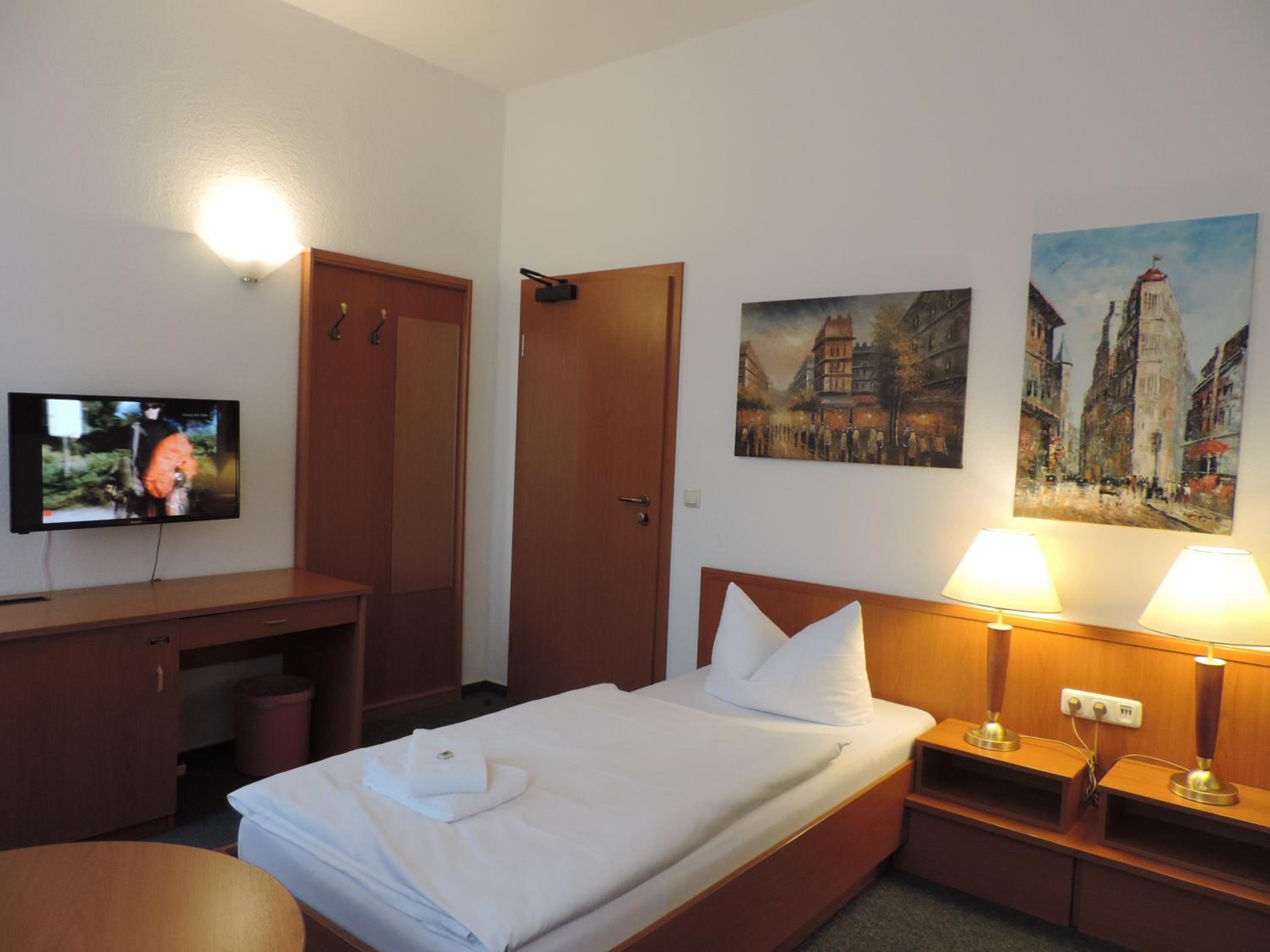 Twin Room photo 2