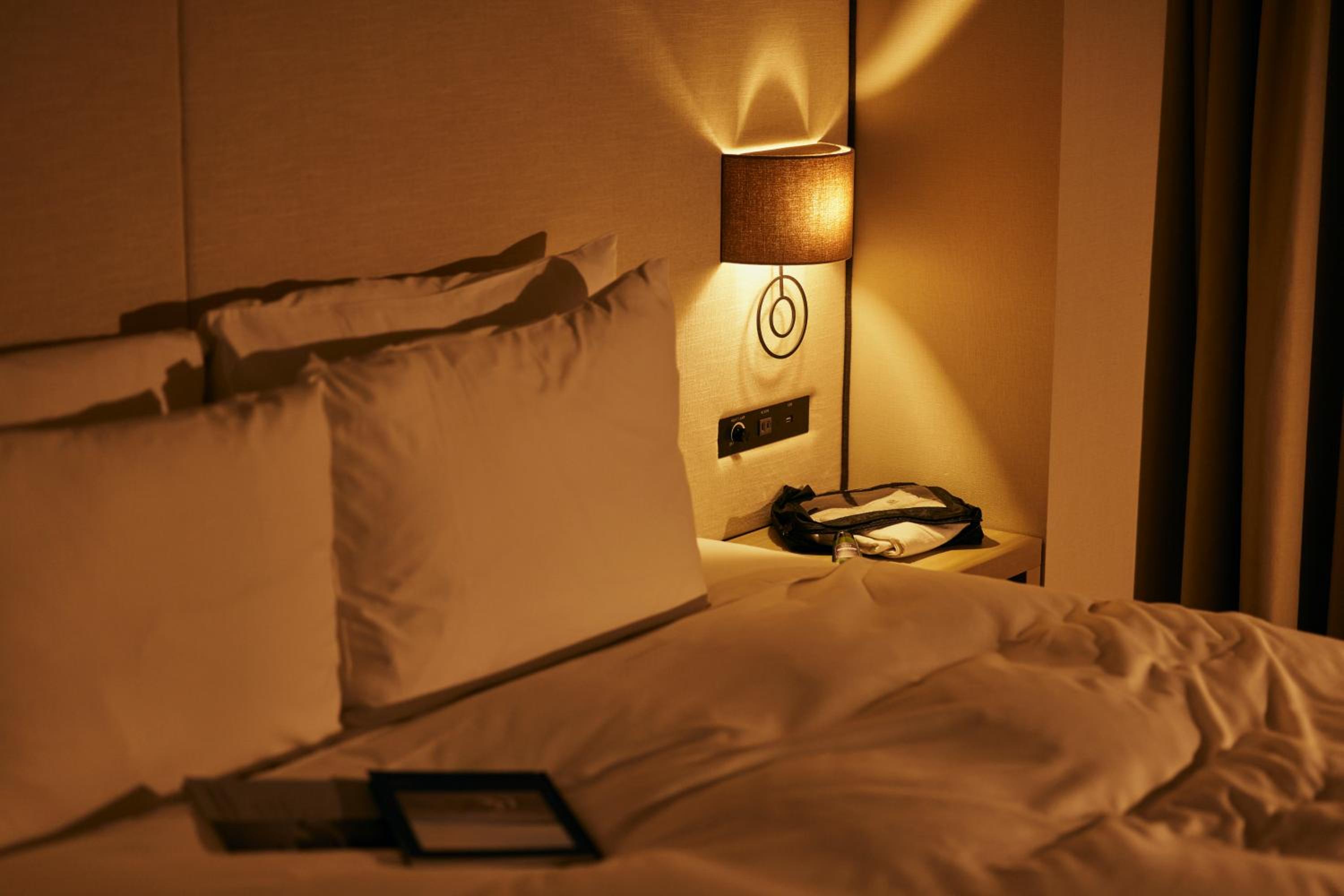 Corner Double Room - Photo 10