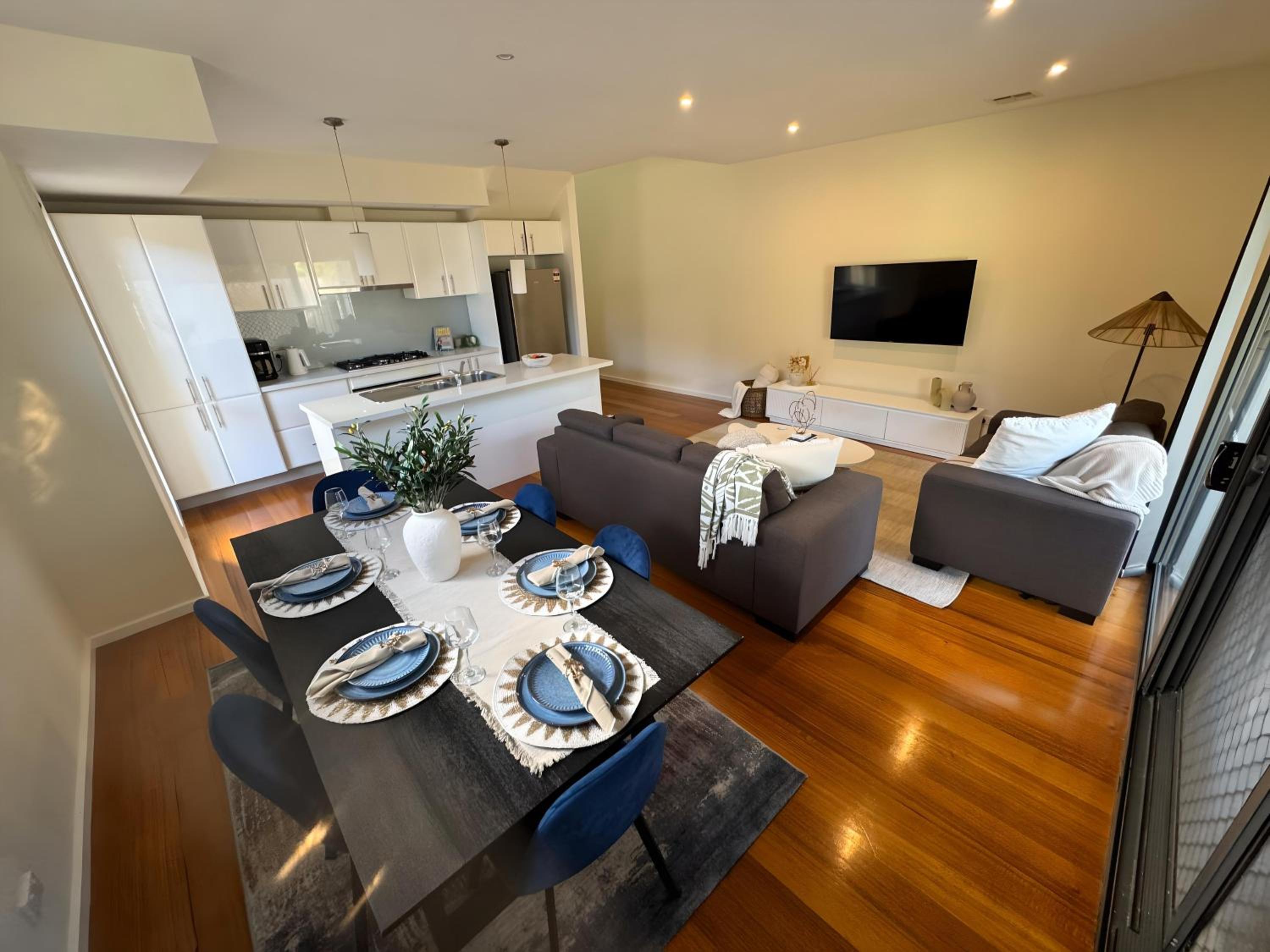 Three-Bedroom House photo 1