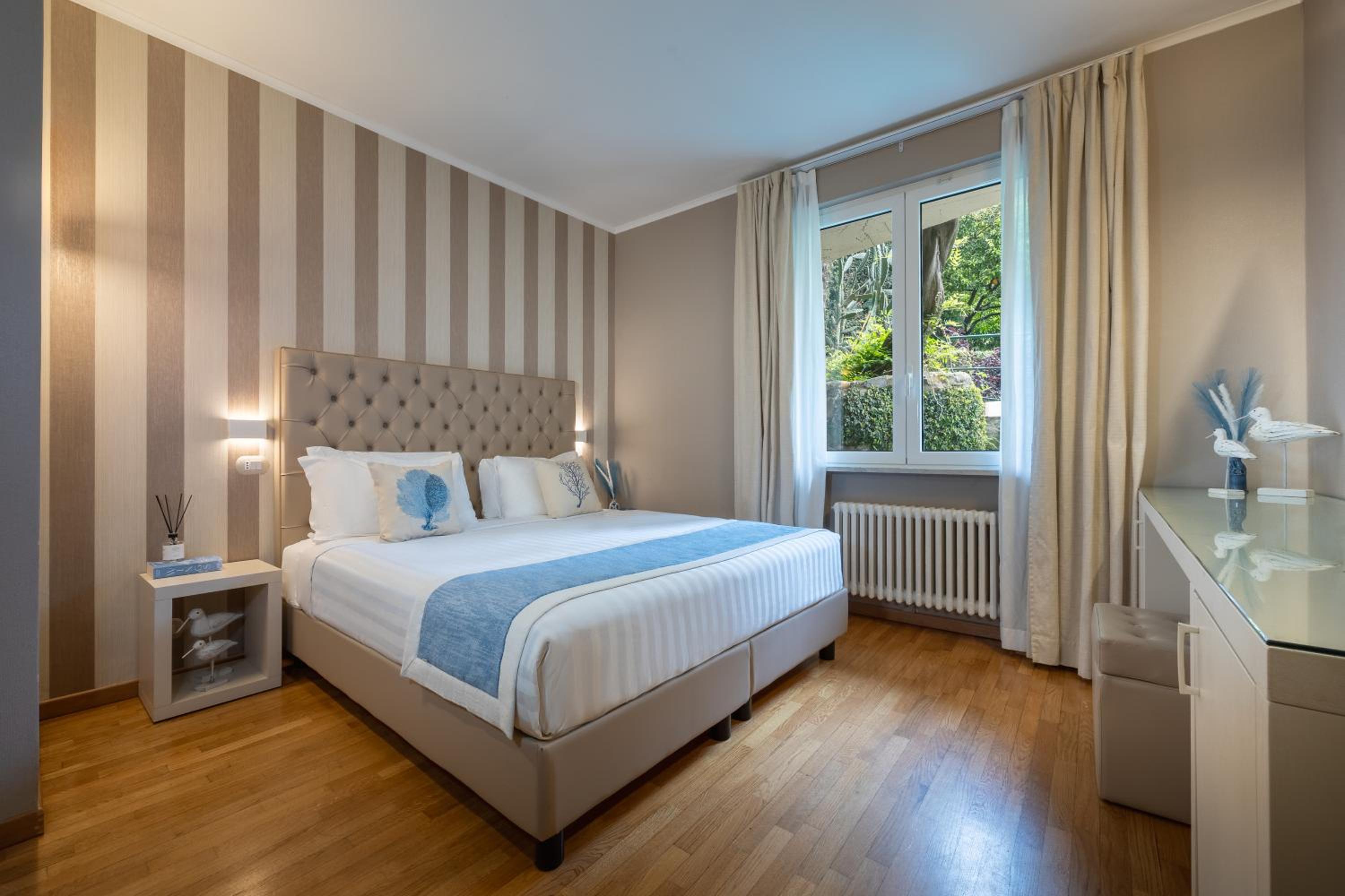 Suite with Beach Access