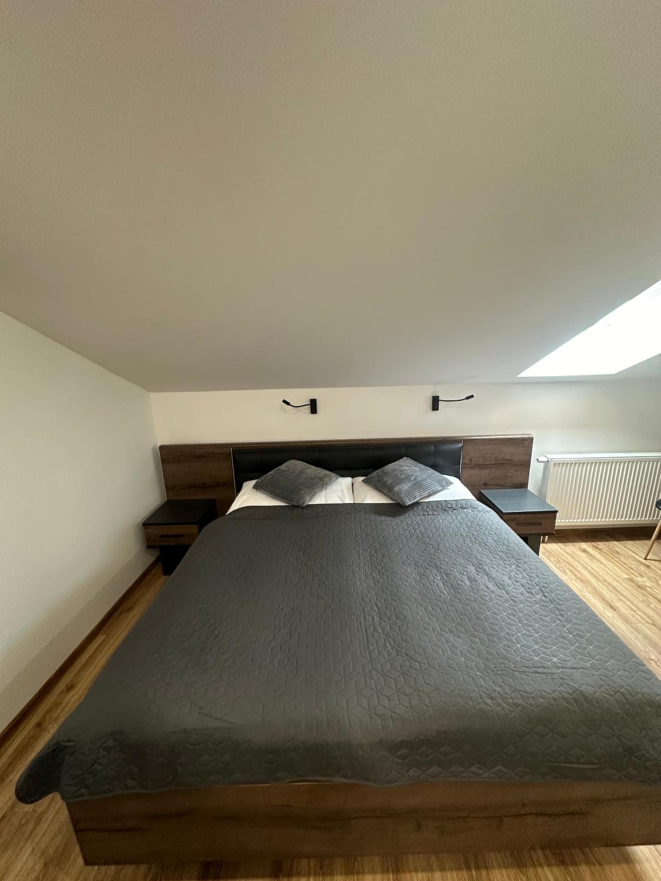 One-Bedroom Apartment photo 3