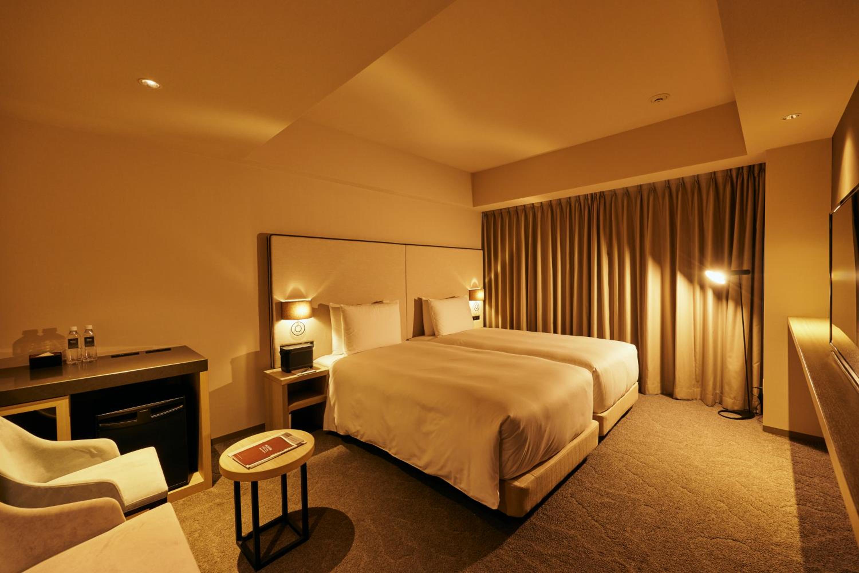 Twin Room - Disability Access photo 2