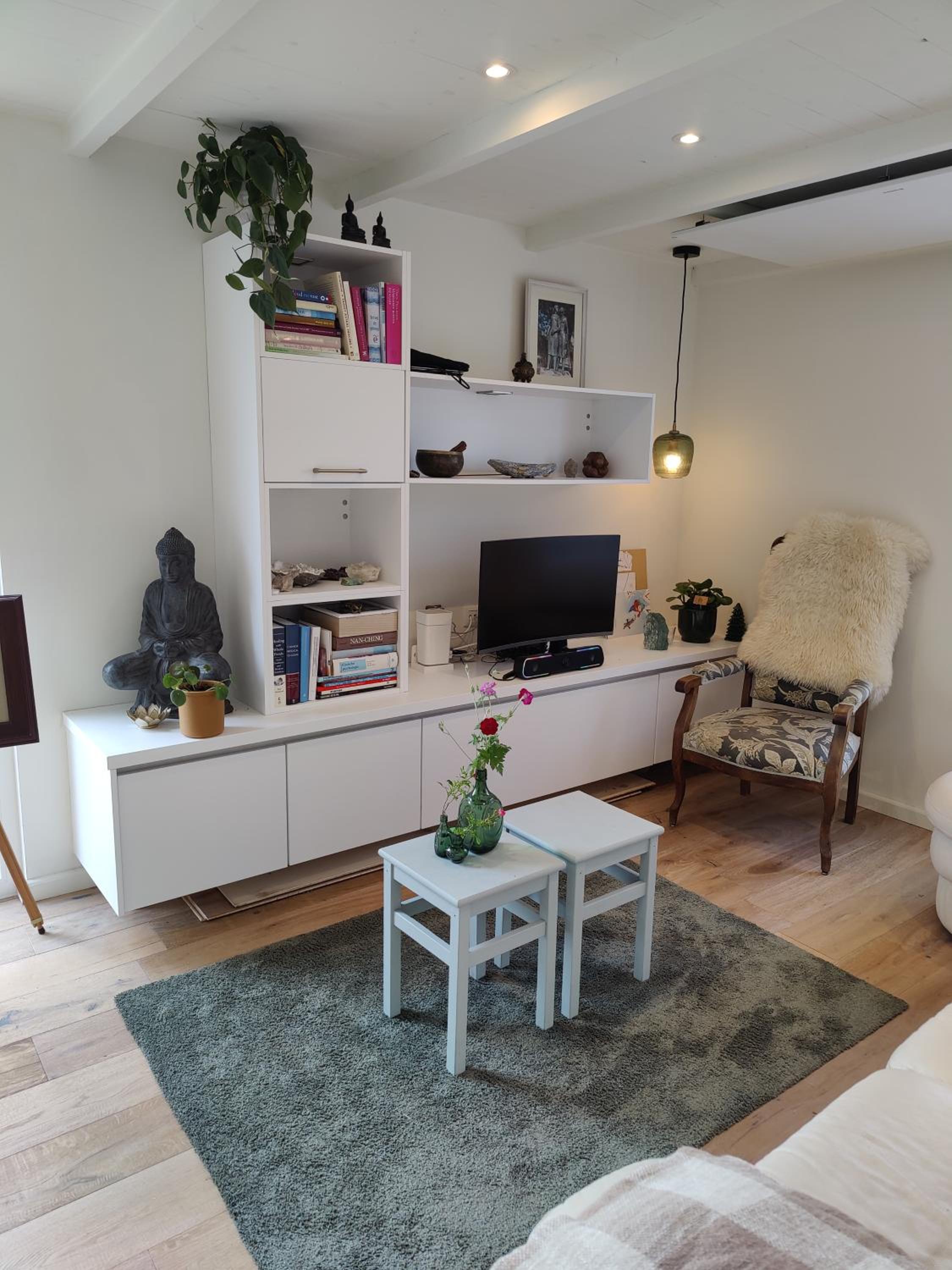 One-Bedroom House photo 1