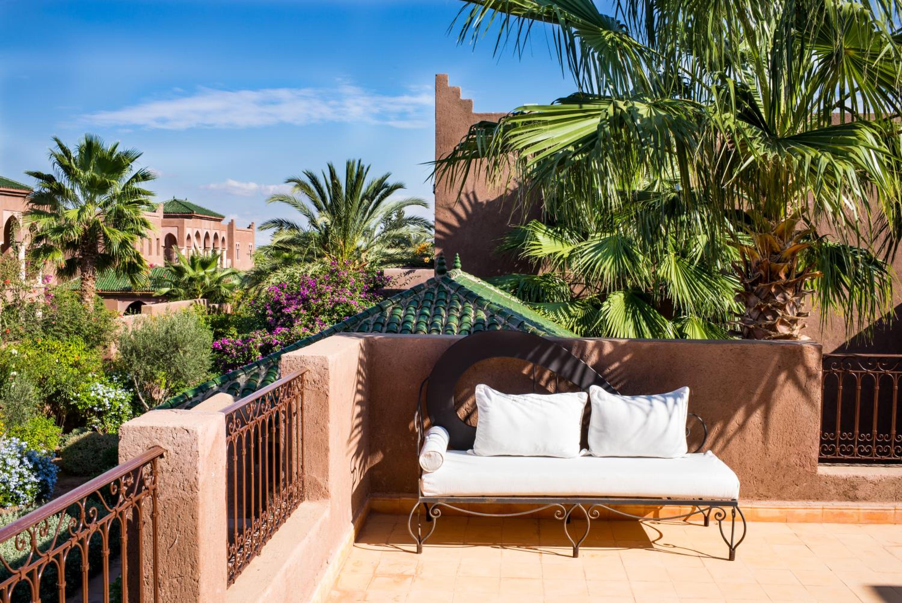Three-Bedroom Villa with Private Pool - Photo 4