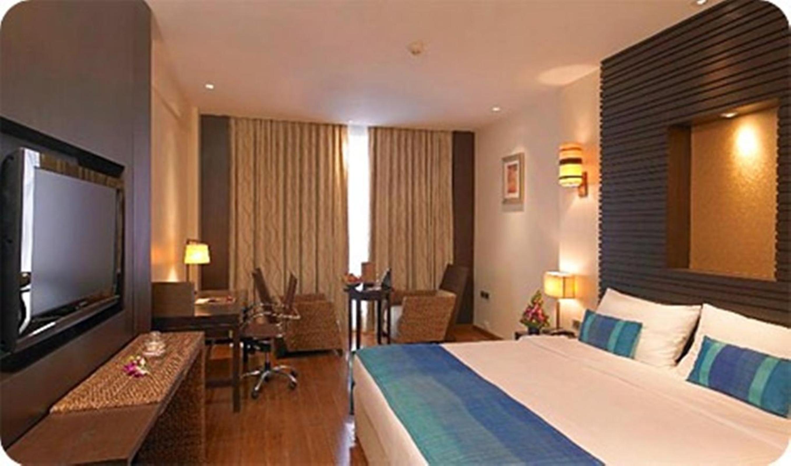 Deluxe Room with 10% discount on Food & Beverages - Photo 1