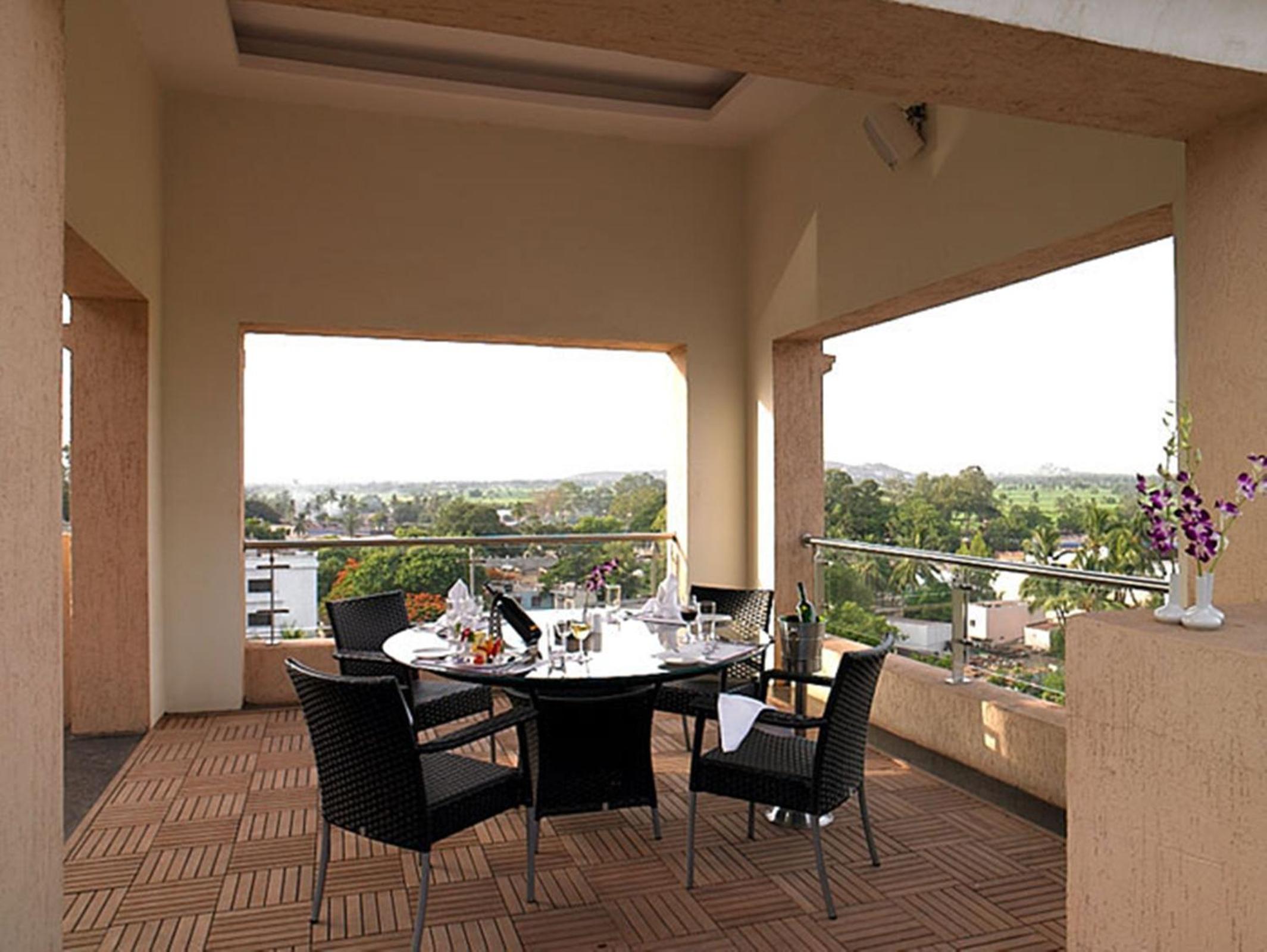 Executive Suite with 15% Discount on Food & Beverages - Photo 3