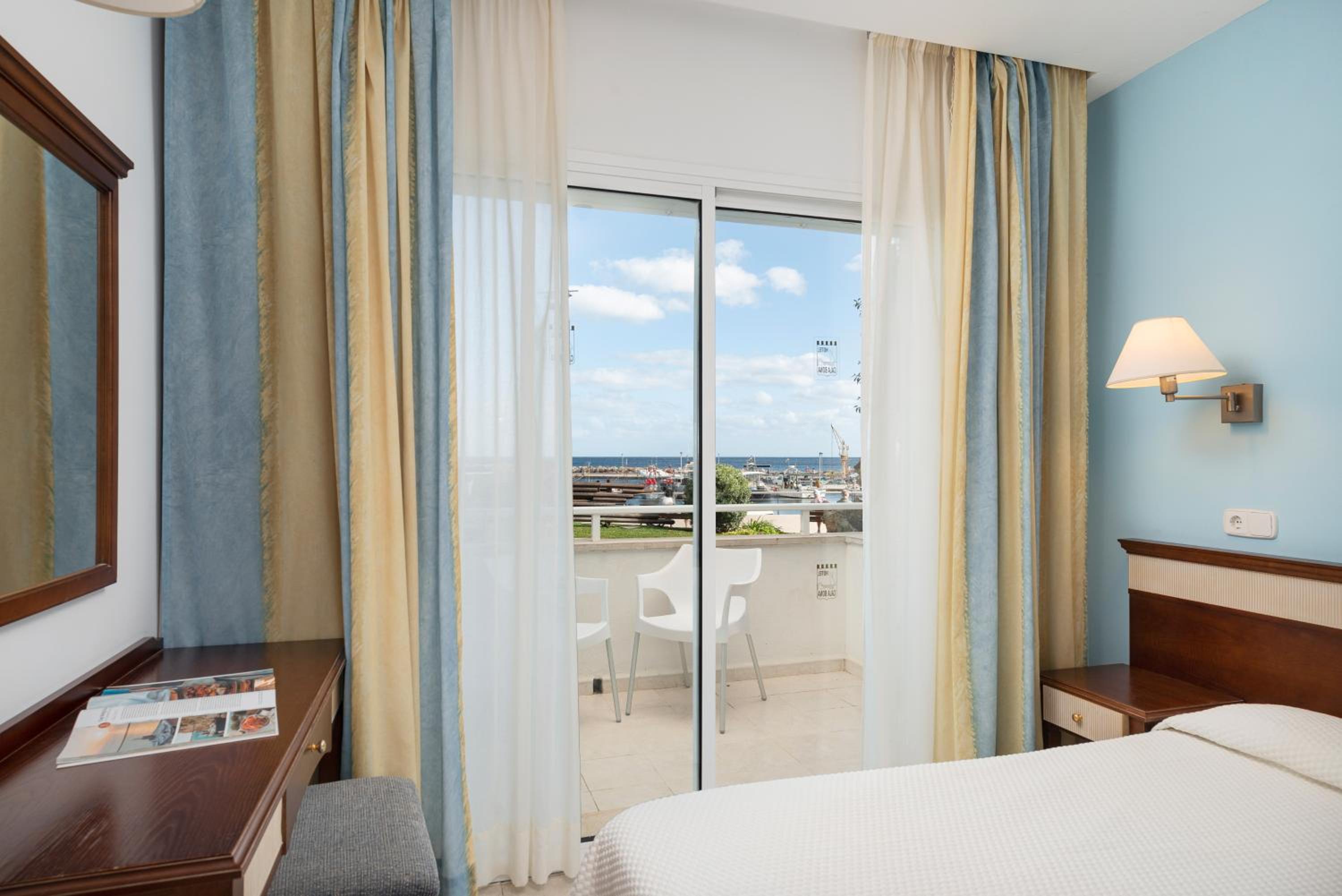 Suite Estándar con Vista al Mar Suite Estándar con Vista al Mar