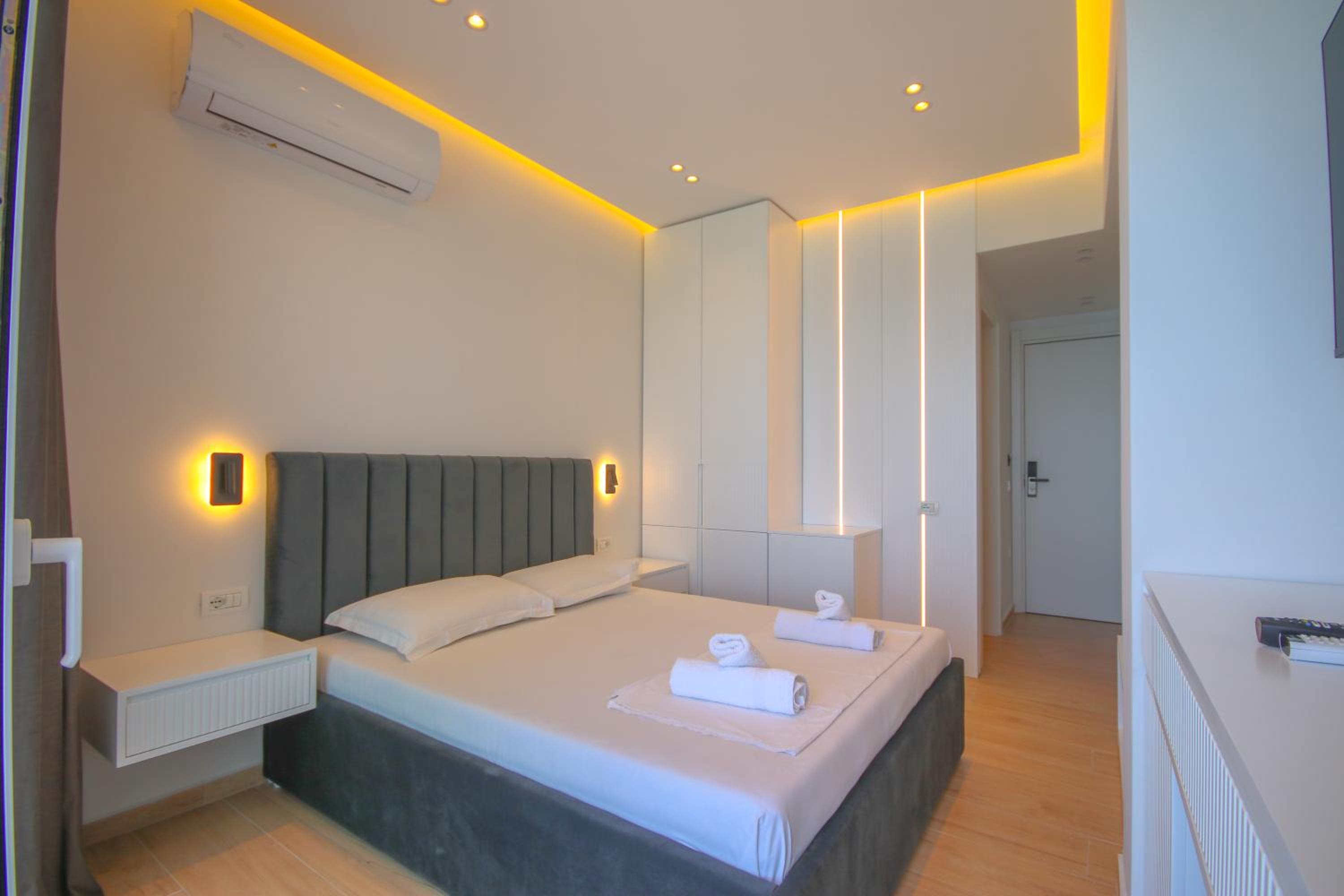 Deluxe Double Room with Sea View photo 2