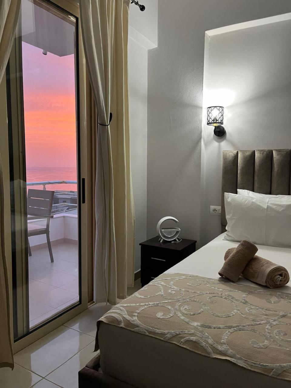 Deluxe Suite with Sea View