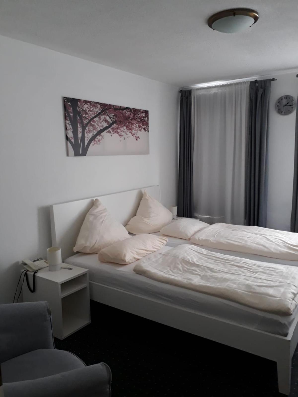 Double Room - Photo 1