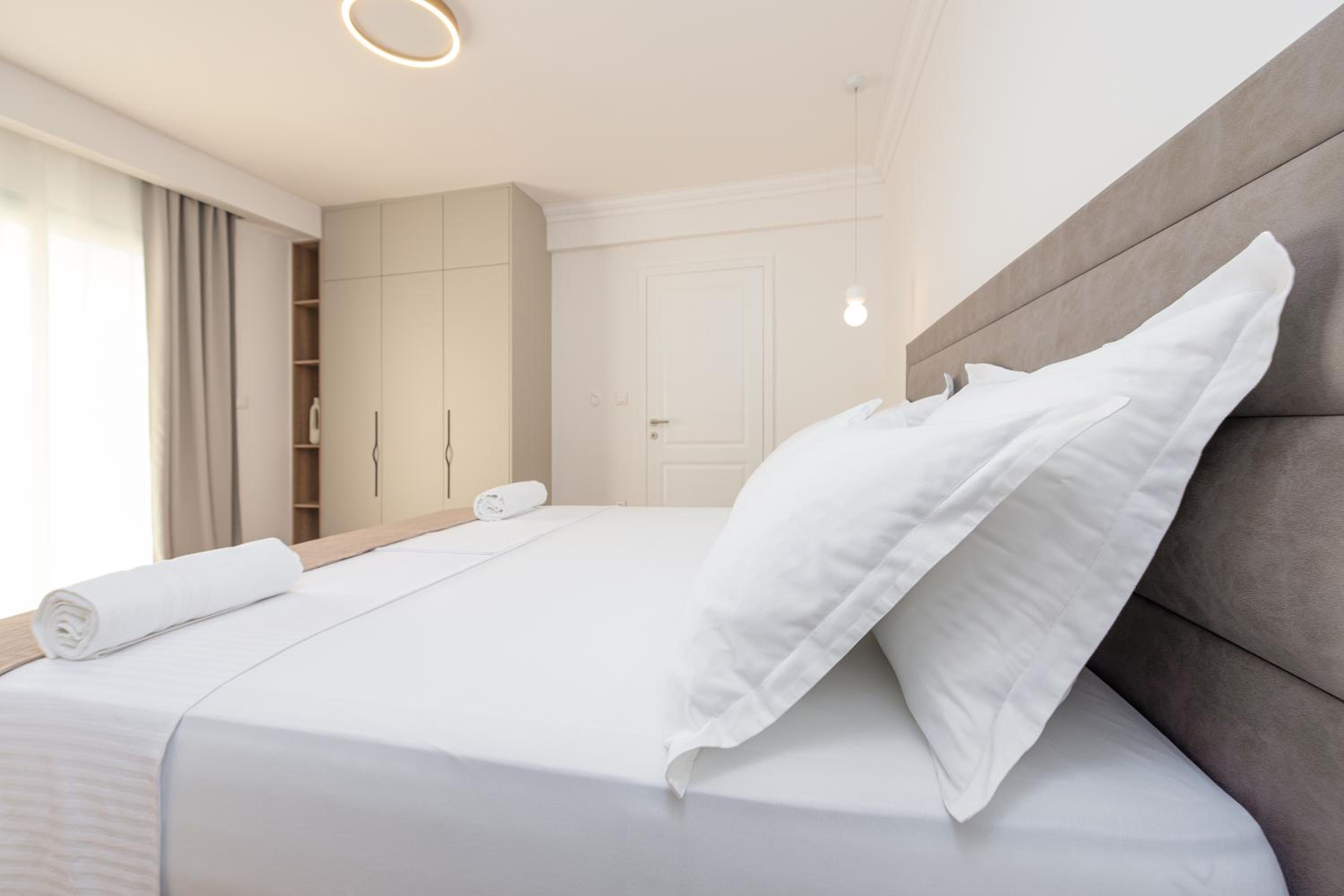 Two-Bedroom Apartment with Terrace and Sea View photo 2