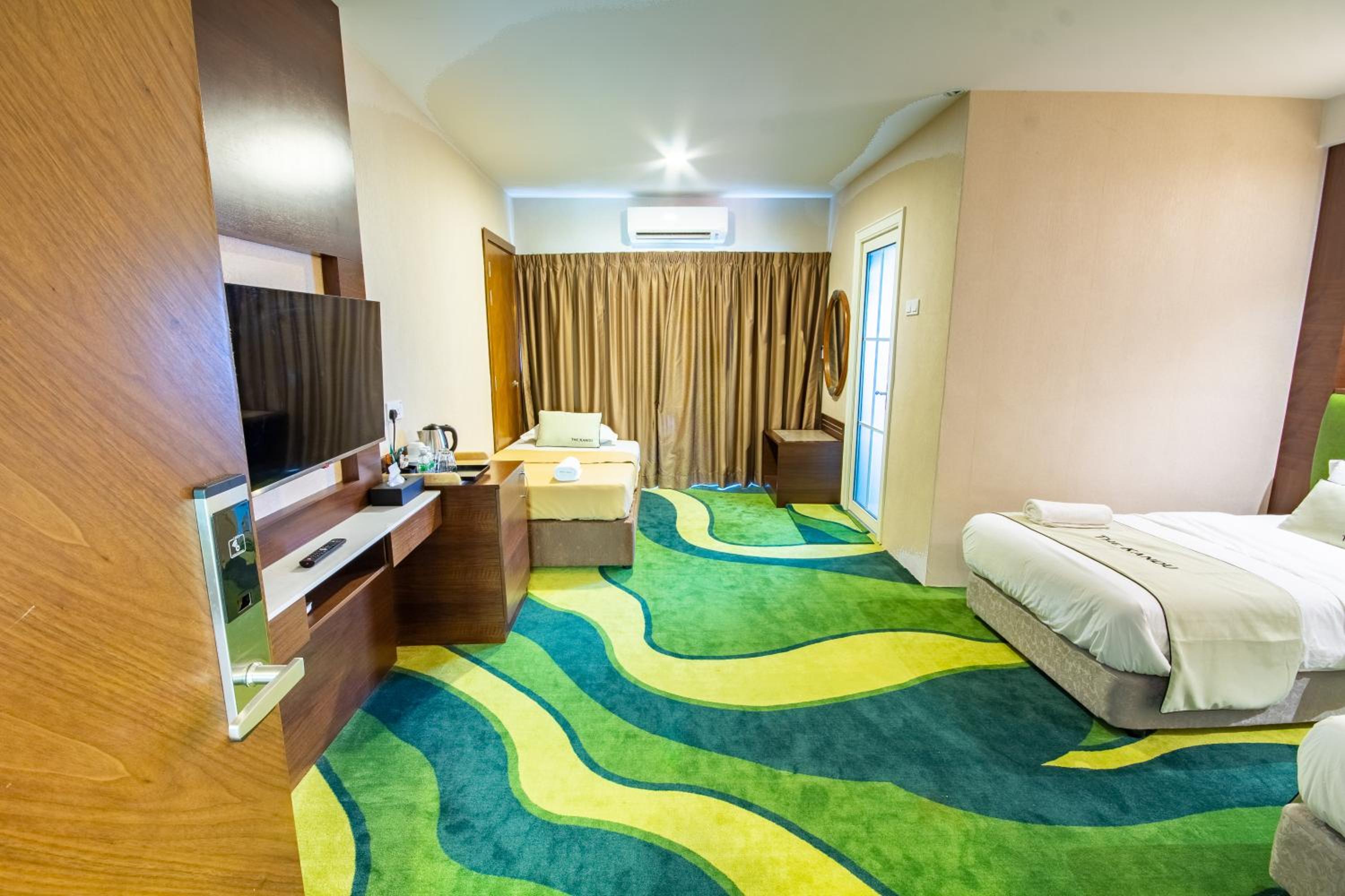 Twin Room With Balcony photo 3