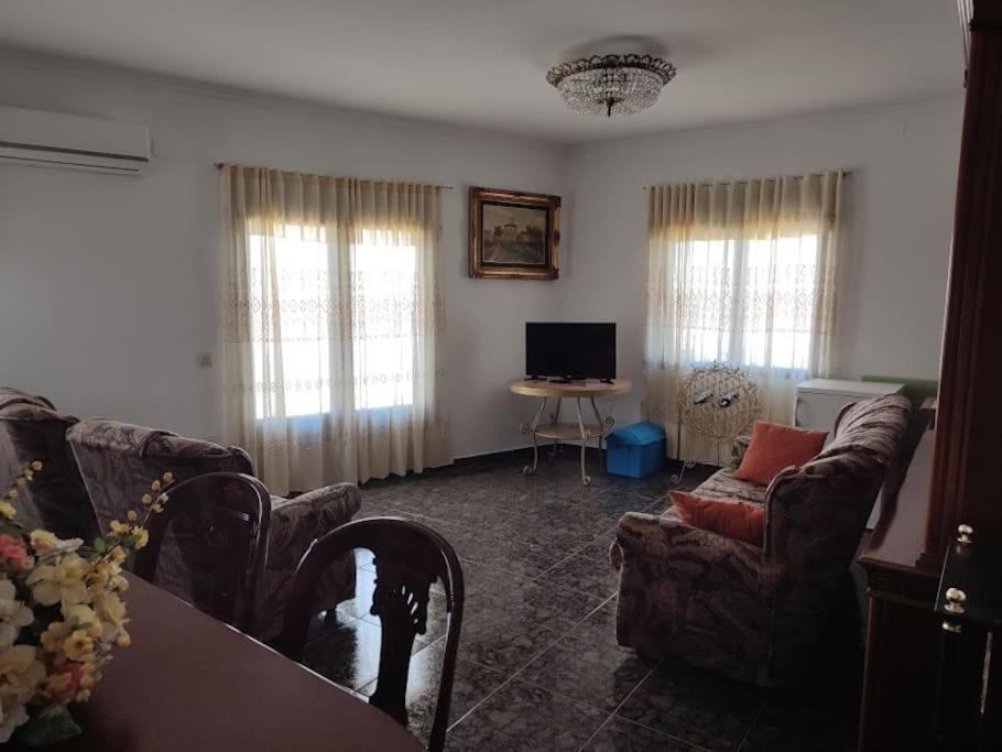 Casa de cuatro habitaciones