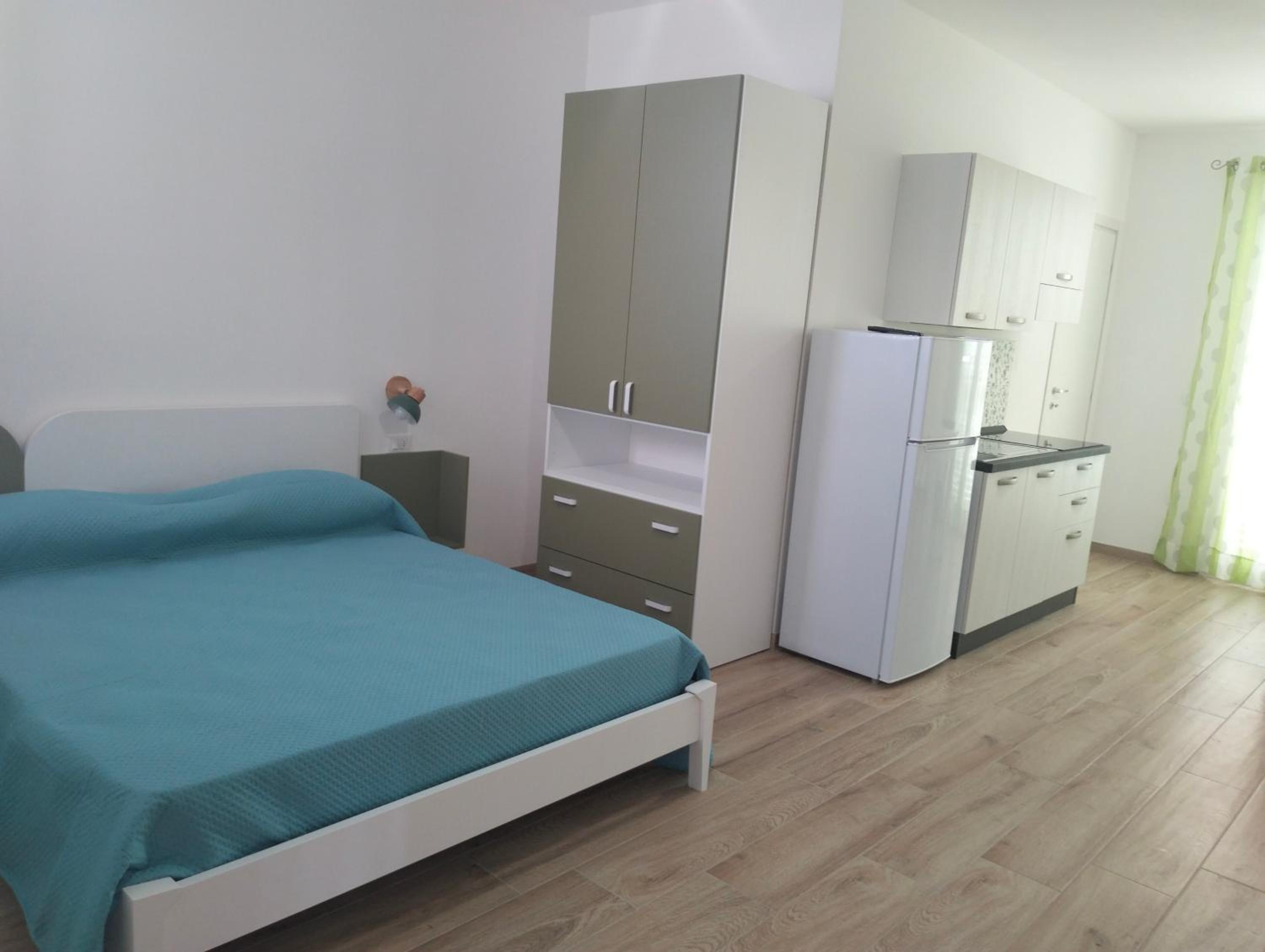 Studio Apartment with Balcony