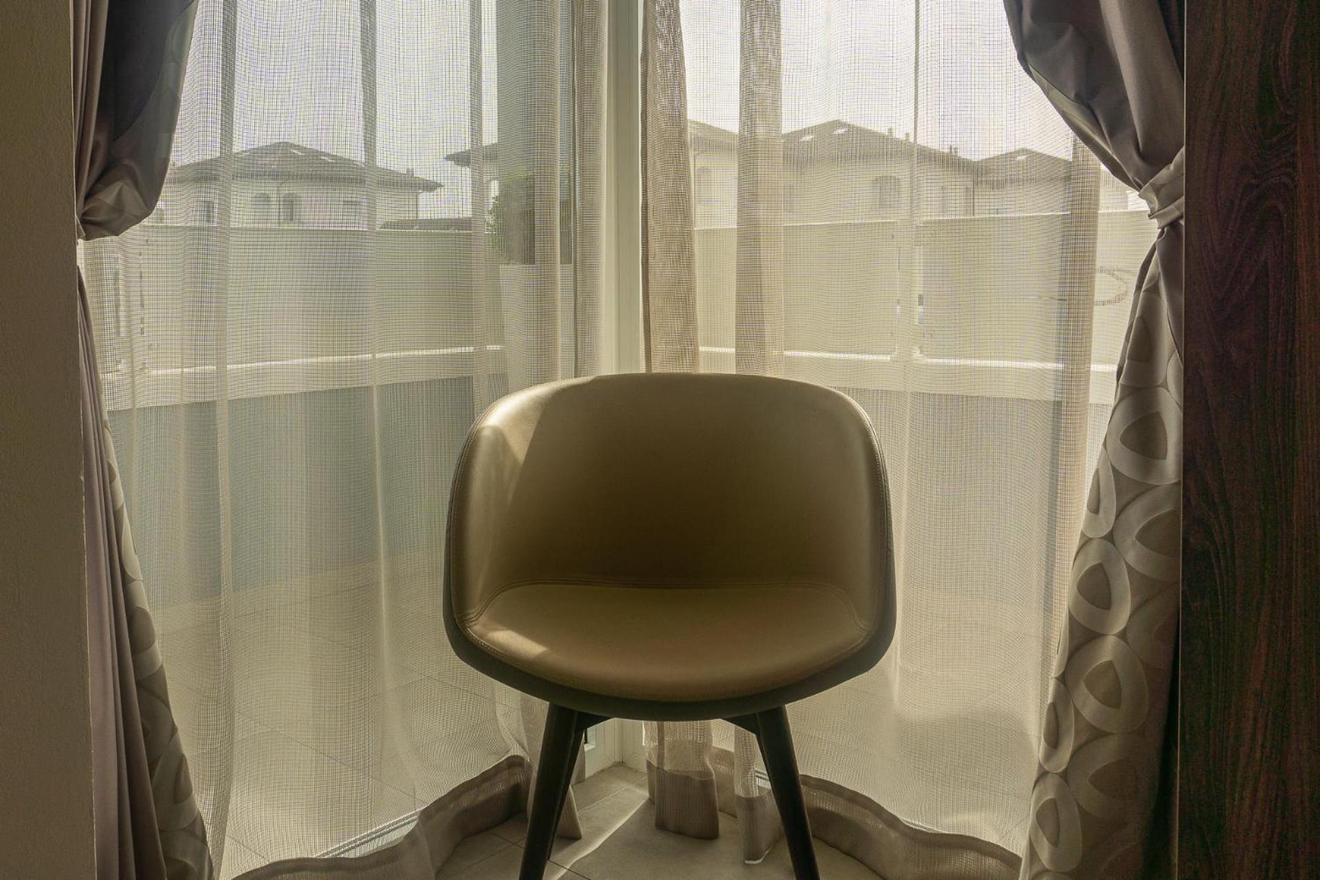 Deluxe King Room - Photo 26