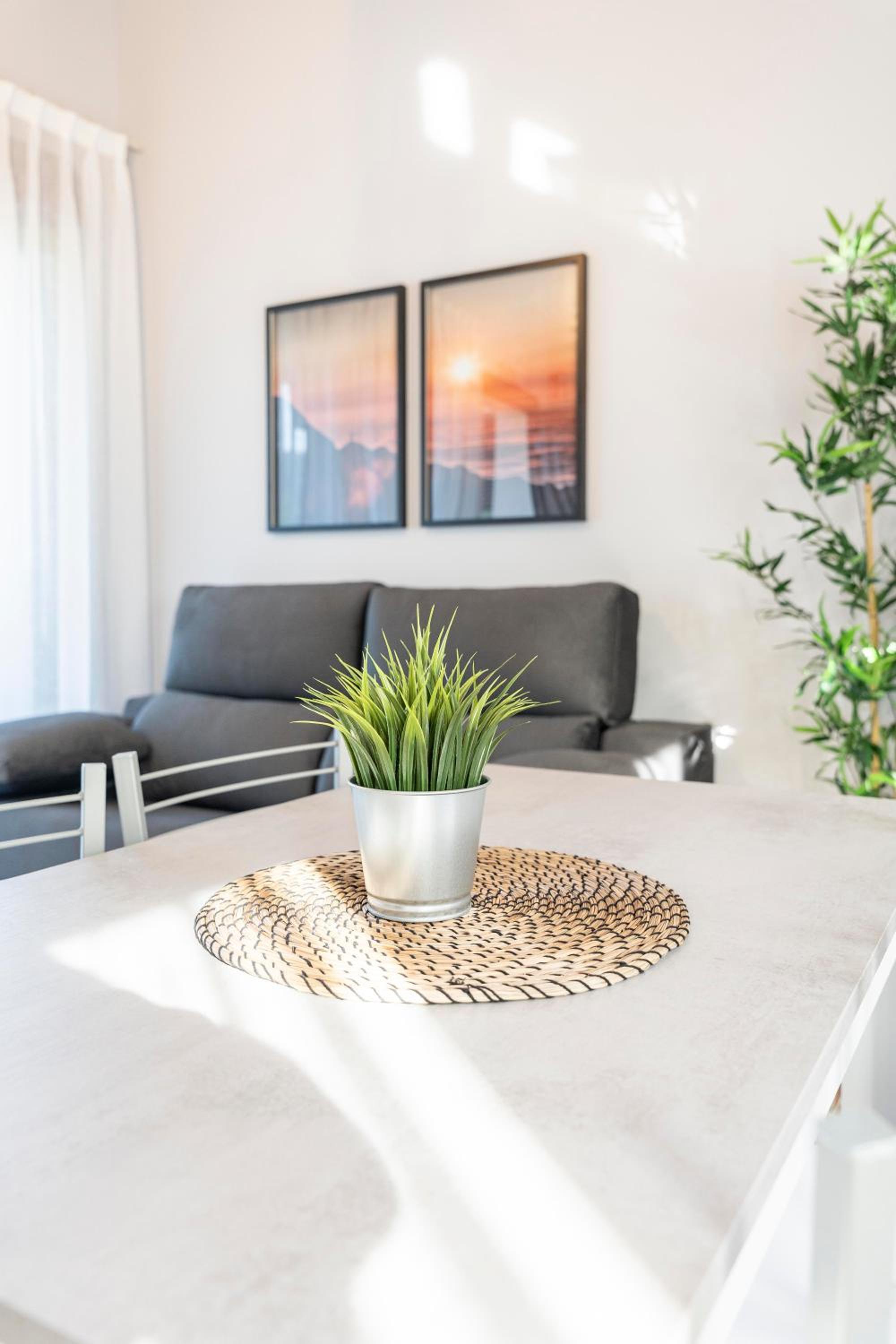 One-Bedroom Apartment with Garden photo 2