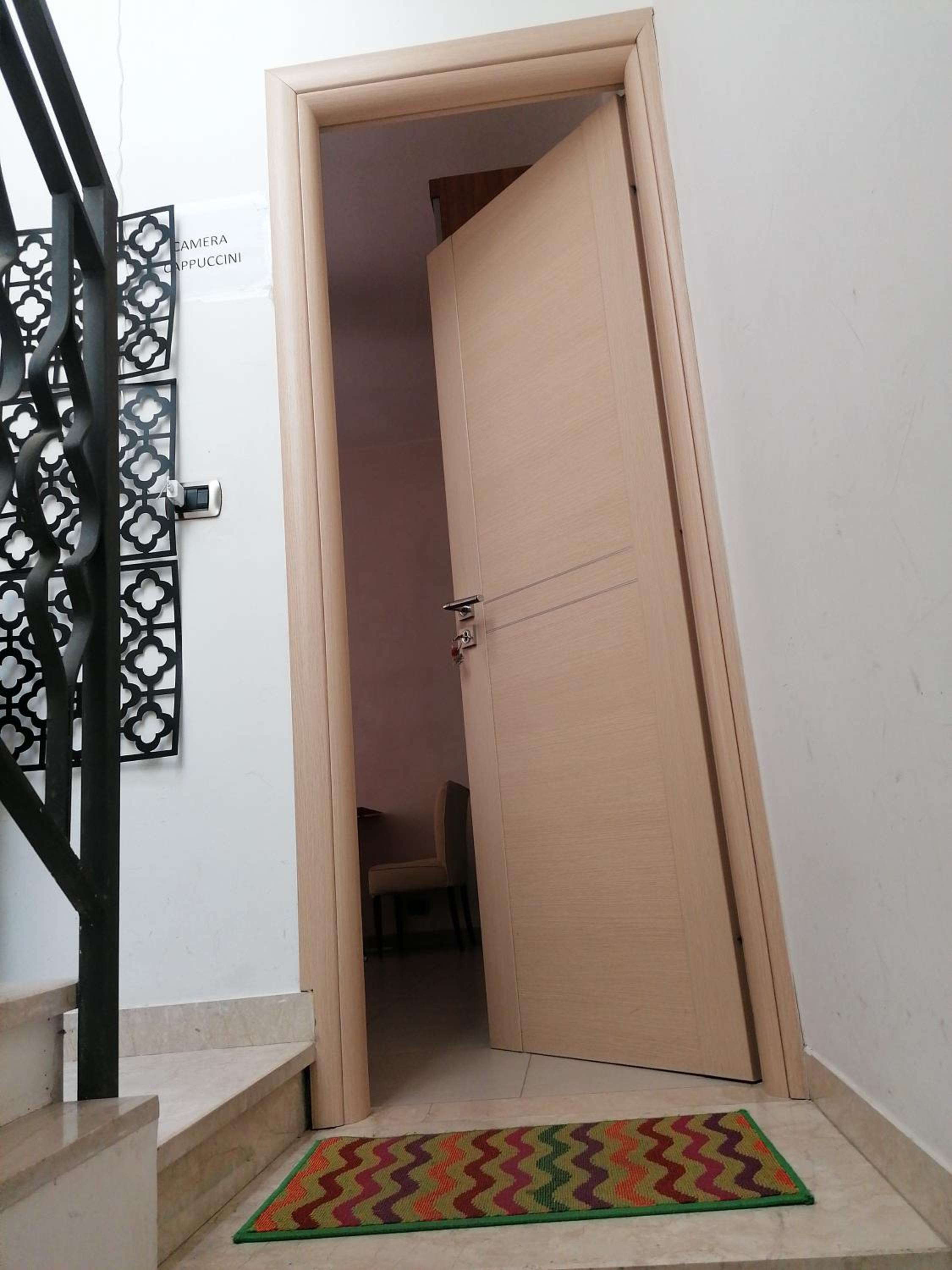 Double Room with Private Bathroom - Photo 21