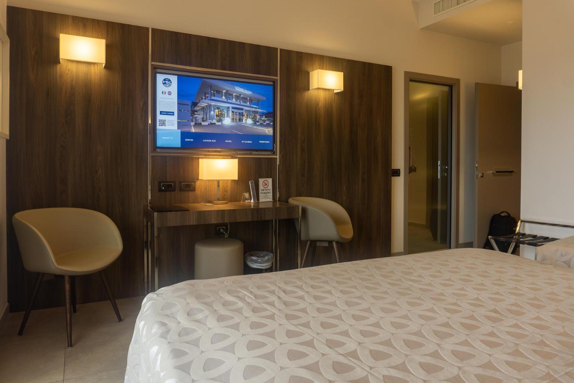 Deluxe Triple Room - Photo 30