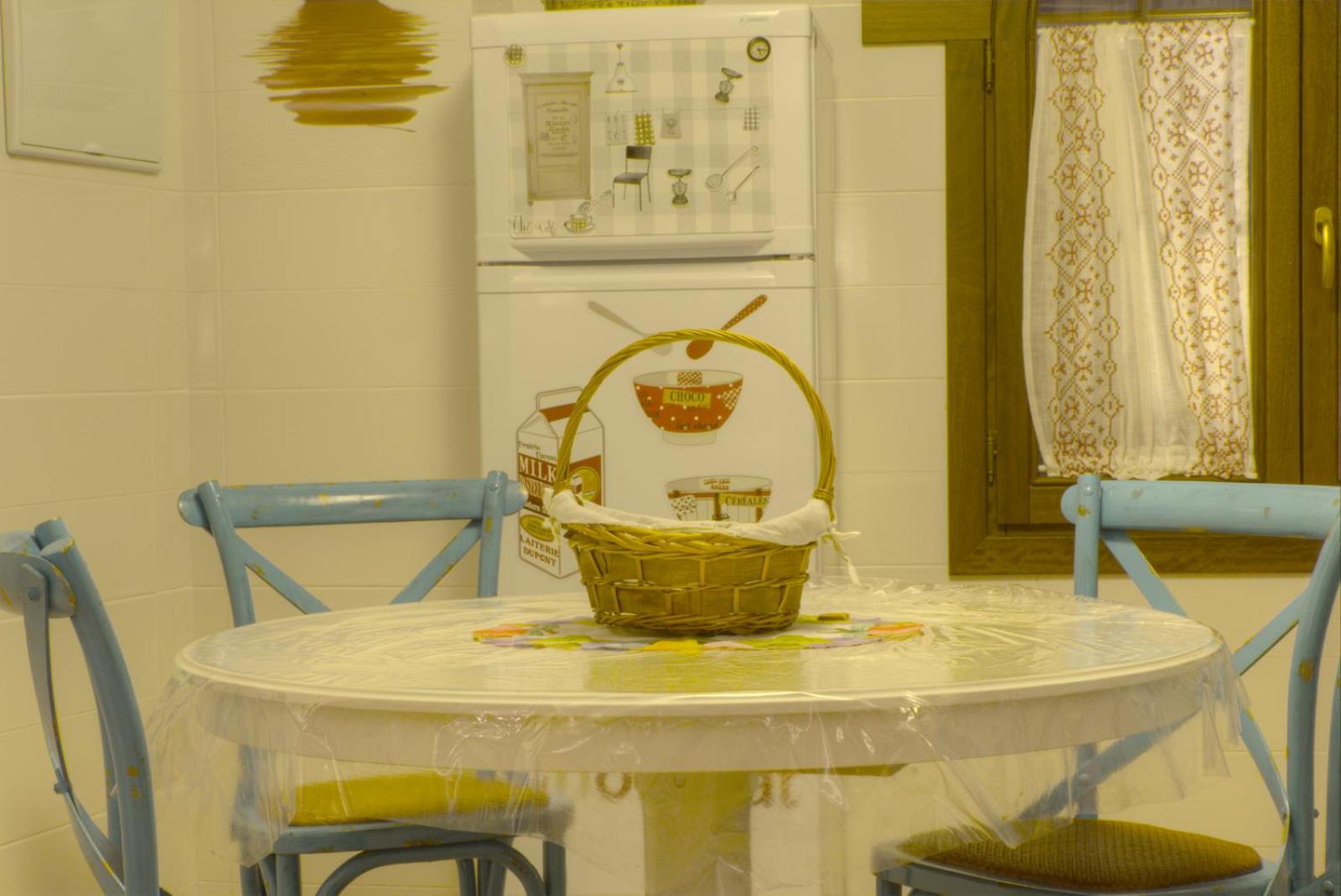 One-Bedroom Apartment (3 Adults) - Photo 13