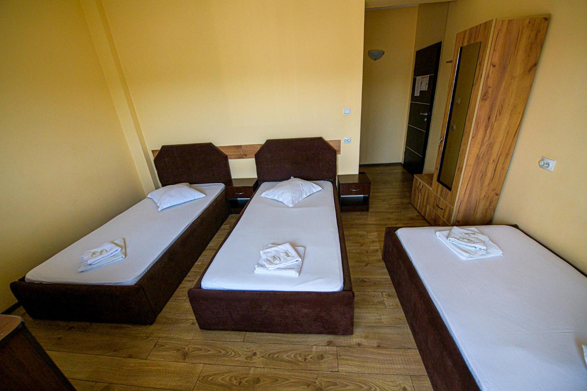 Double or Twin Room - Photo 17