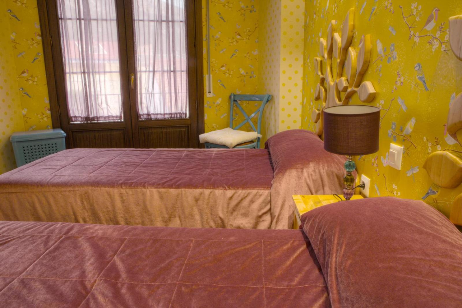 Two-Bedroom Apartment (6 Adults) - Photo 7