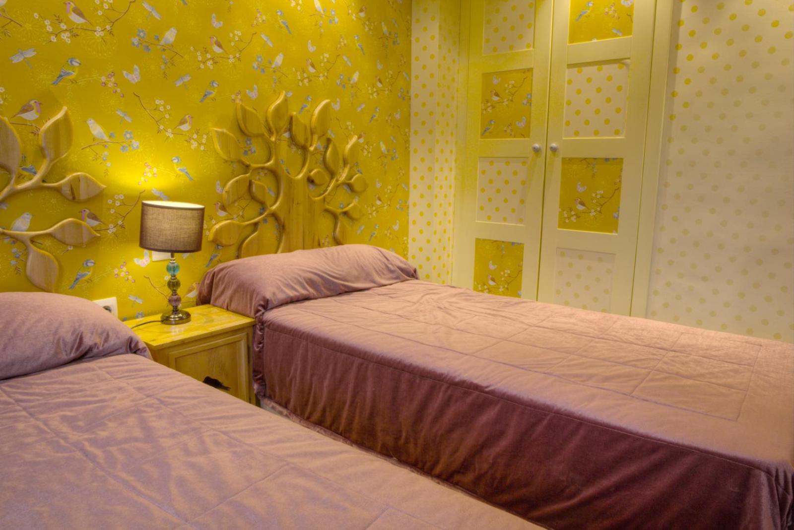 Two-Bedroom Apartment (6 Adults) - Photo 8