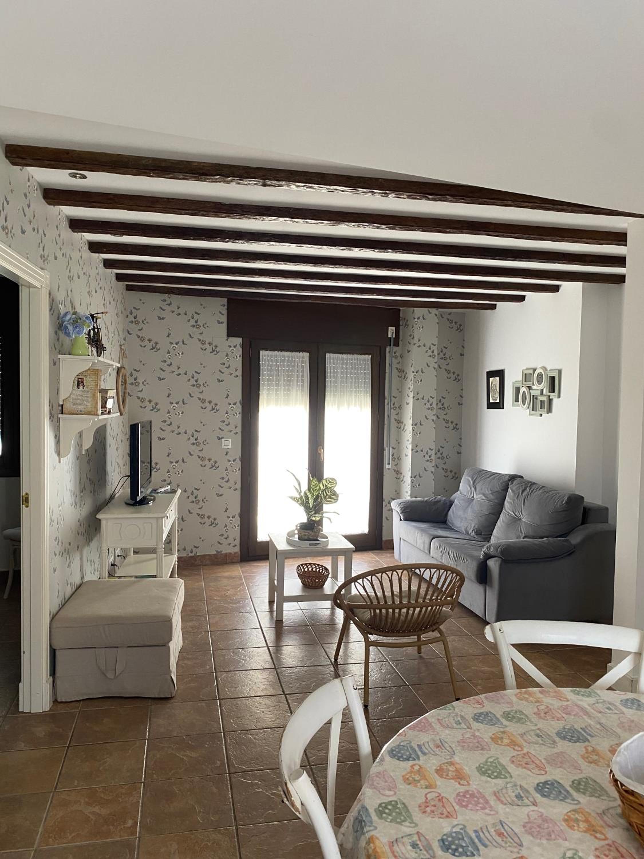 Two-Bedroom Apartment (6 Adults) - Photo 19