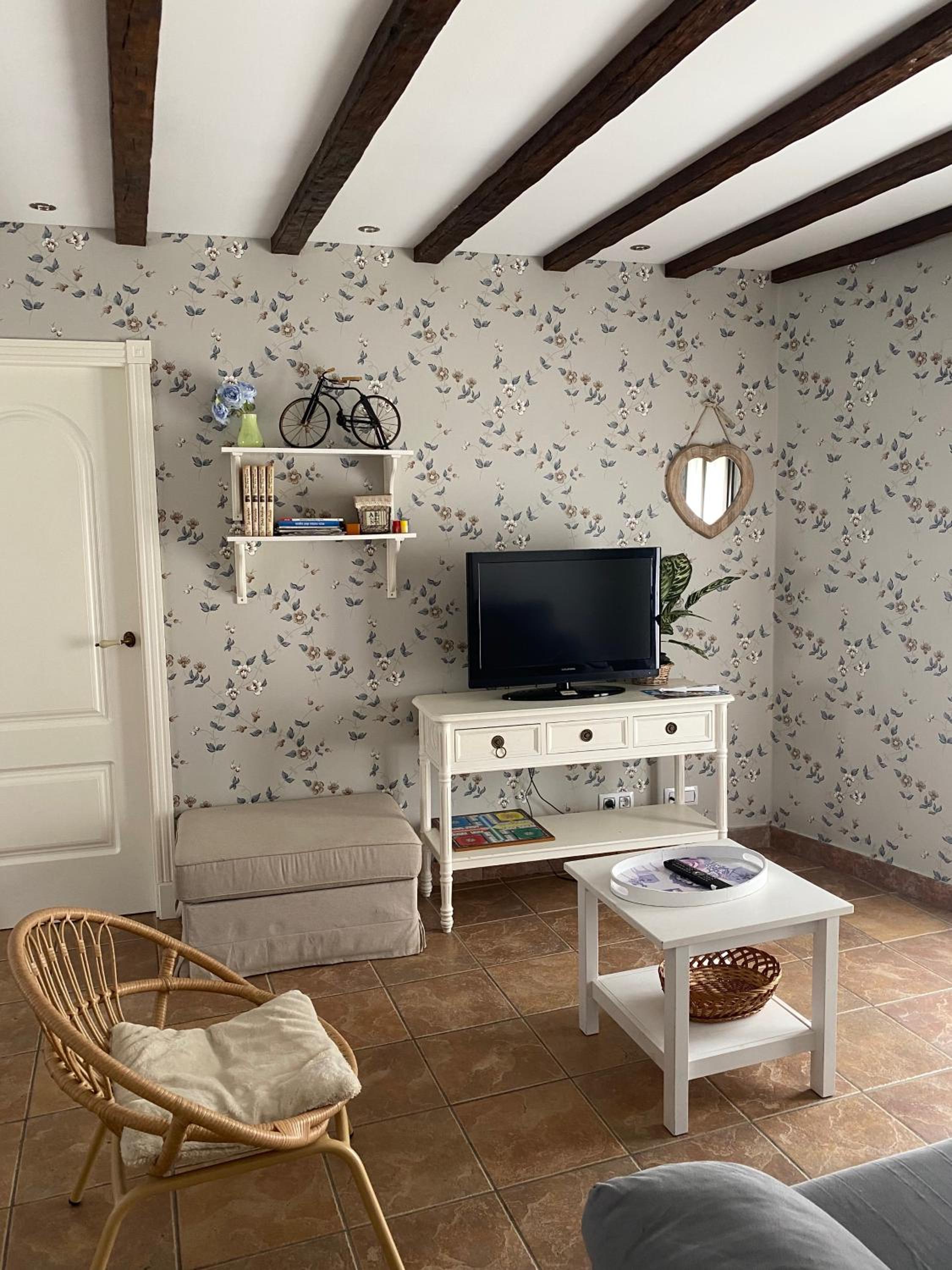 Two-Bedroom Apartment (6 Adults) - Photo 26