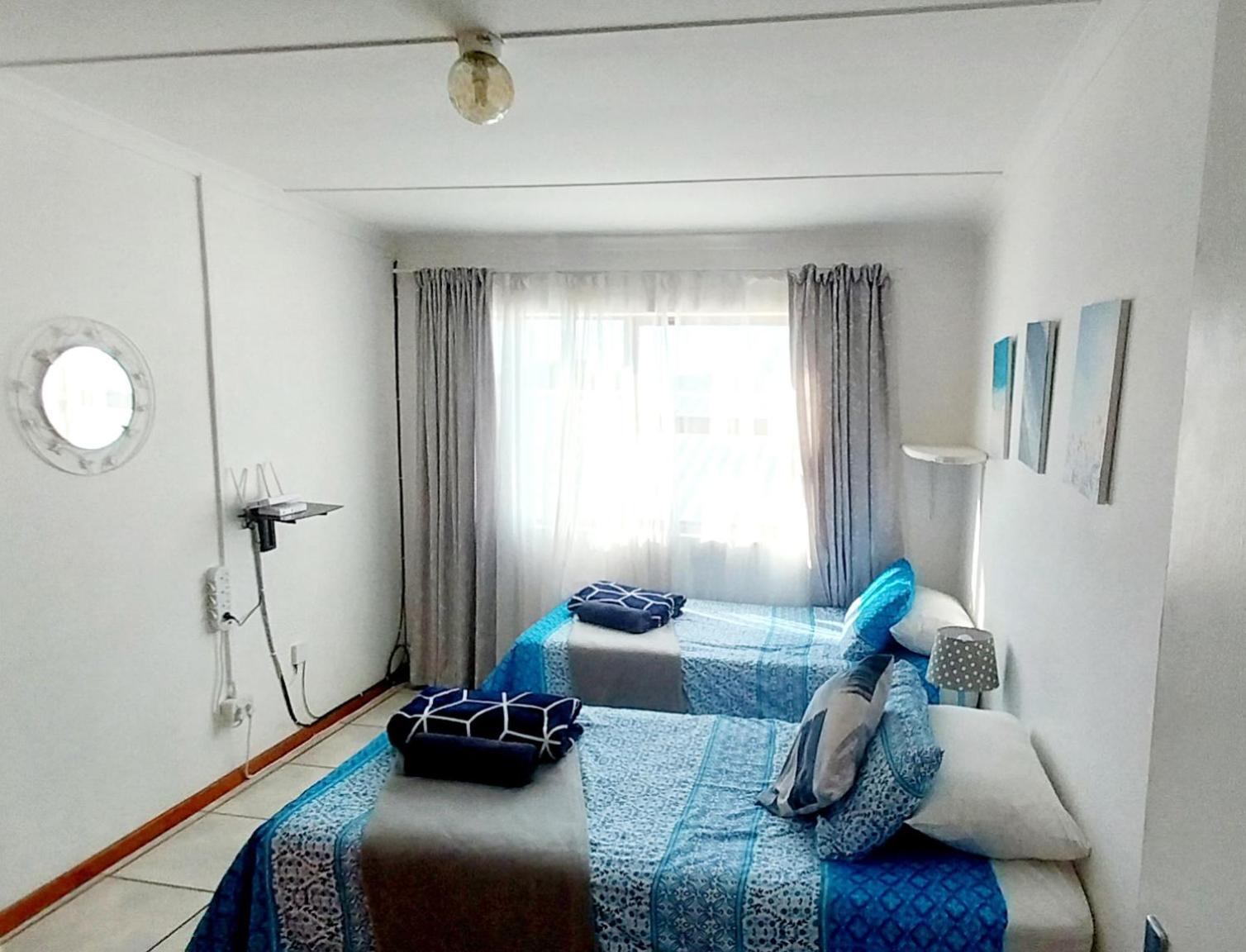 Apartment with Balcony photo 1