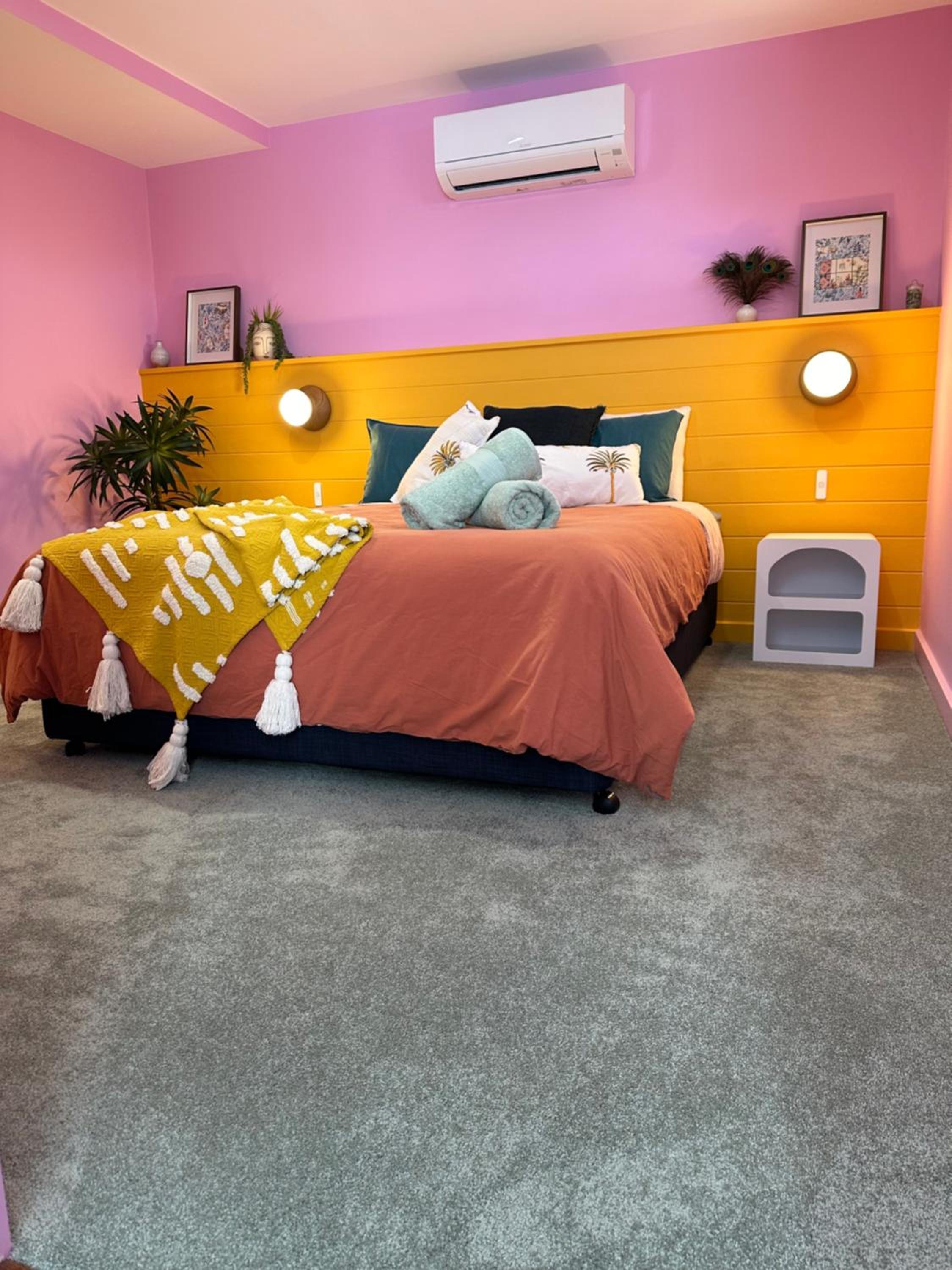 Deluxe One-Bedroom Apartment With Ocean View photo 1