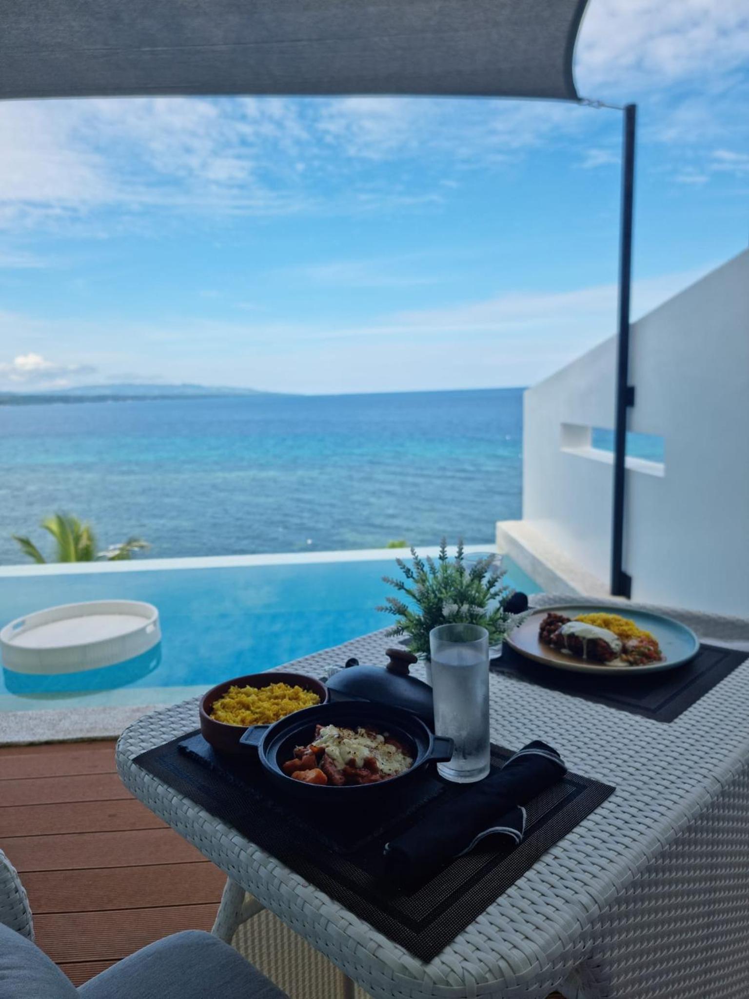 King Suite with Private Pool - Photo 18