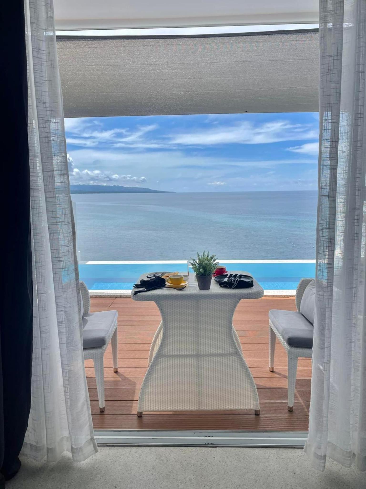 King Suite with Private Pool - Photo 19